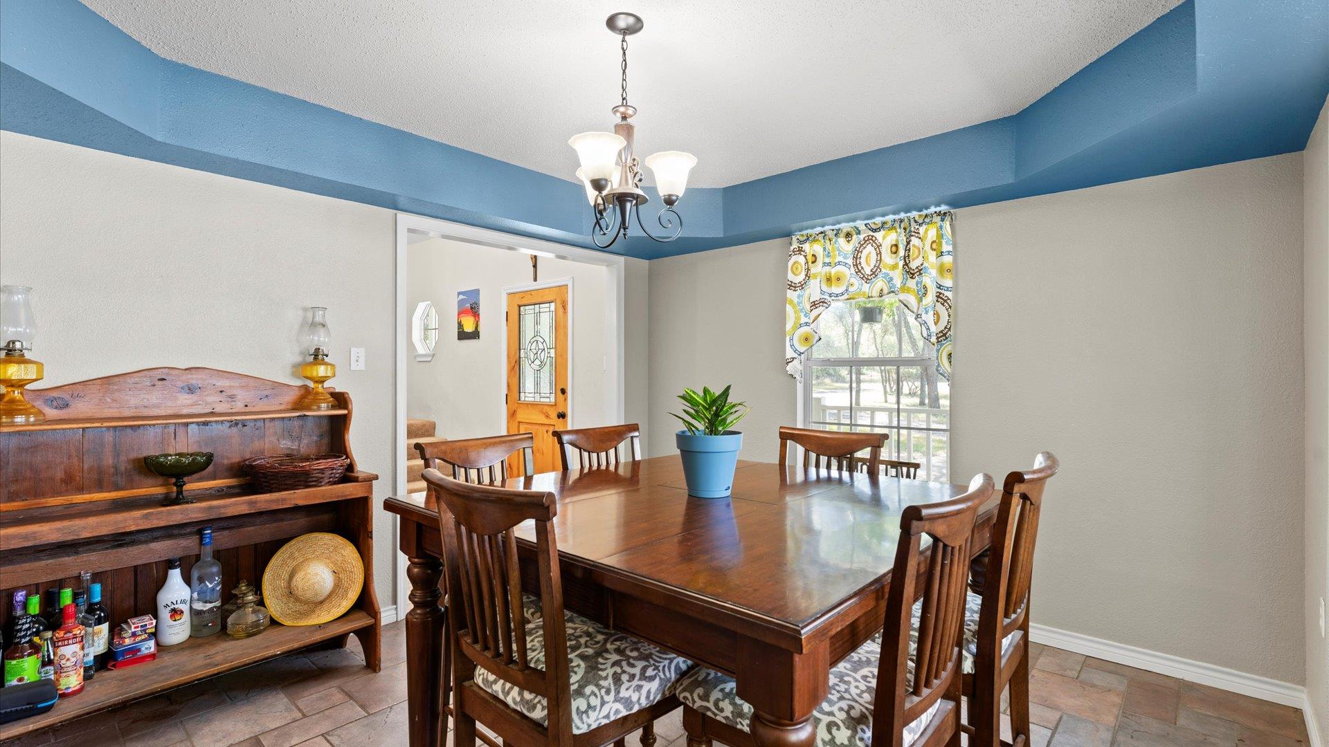 689 Abels Way, Canyon Lake, TX 78133