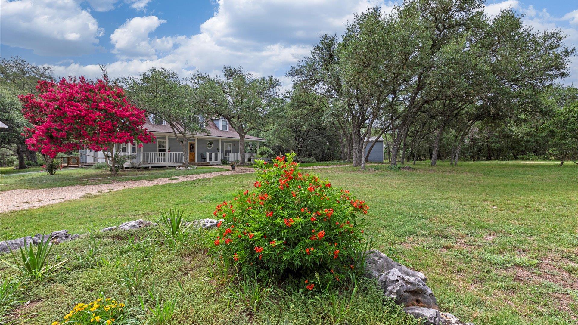 689 Abels Way, Canyon Lake, TX 78133