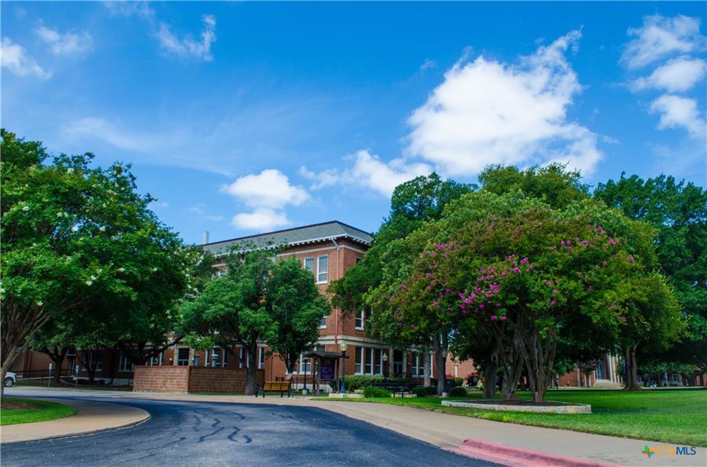 303 E 20th Ave, Belton, TX 76513