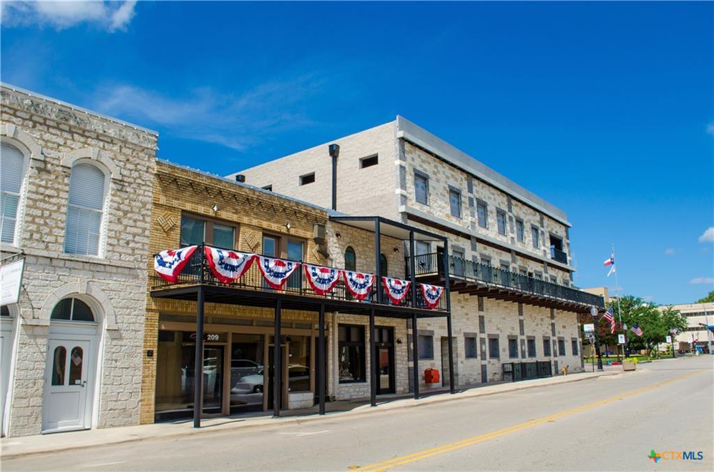 303 E 20th Ave, Belton, TX 76513