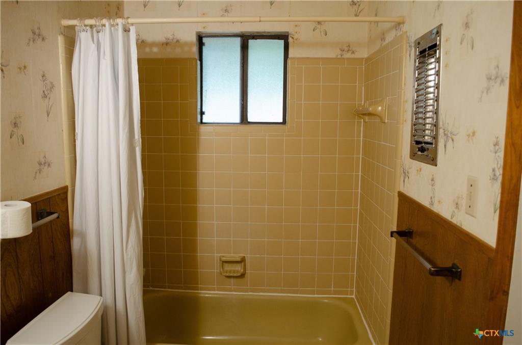 303 E 20th Ave, Belton, TX 76513