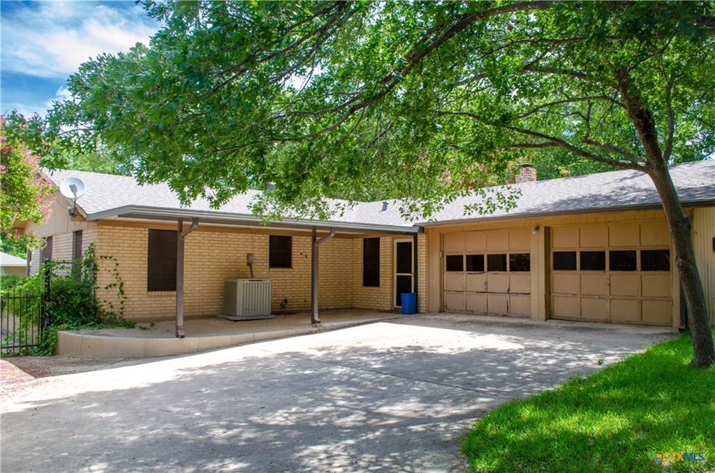 303 E 20th Ave, Belton, TX 76513