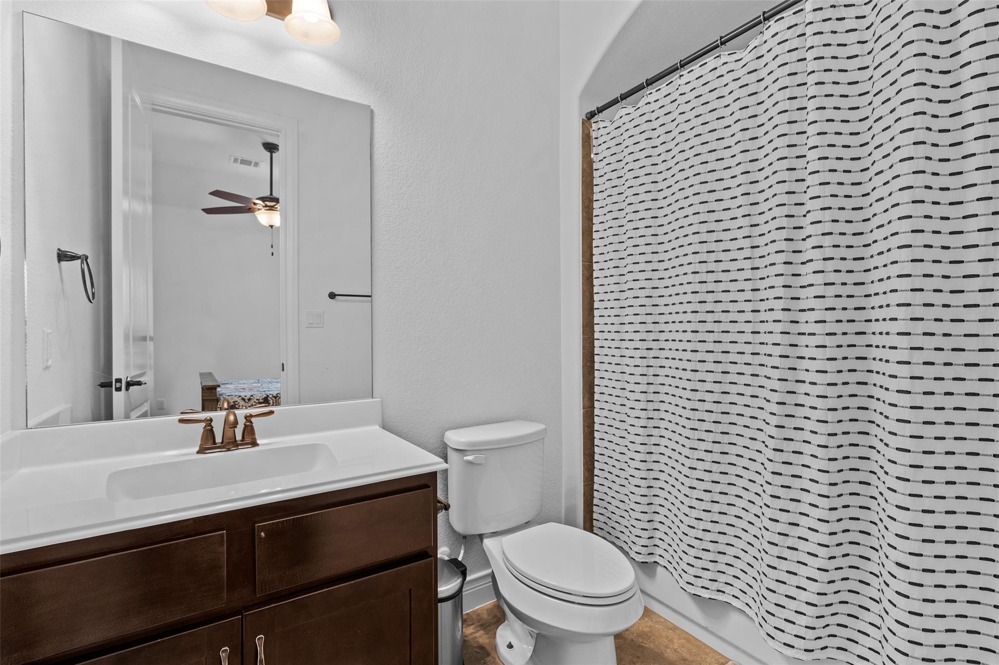 1075 Bluff Woods Dr, Driftwood, TX 78619