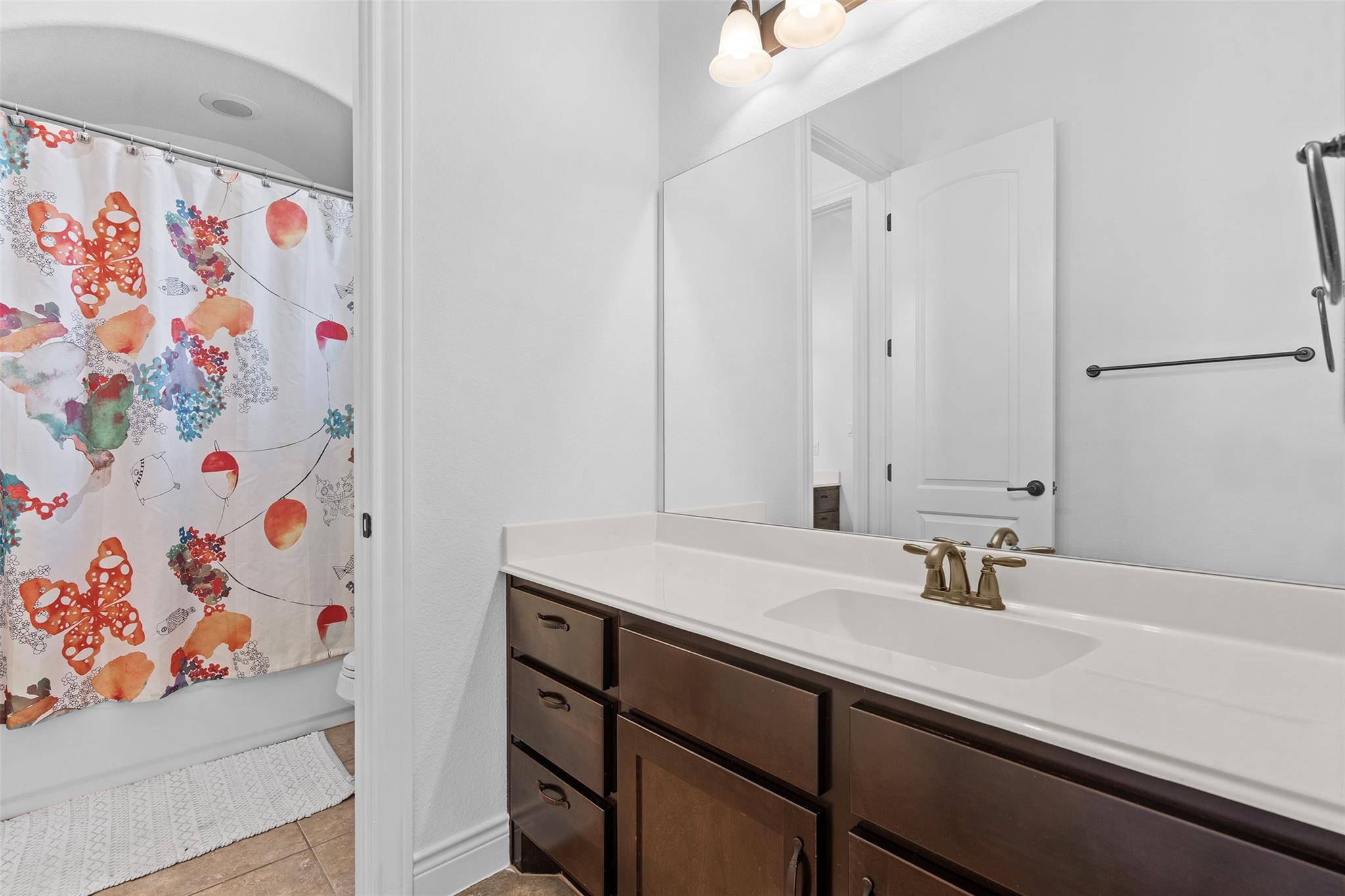 1075 Bluff Woods Dr, Driftwood, TX 78619