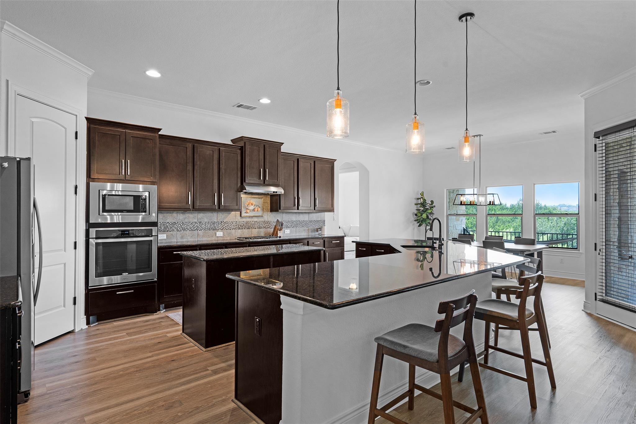 1075 Bluff Woods Dr, Driftwood, TX 78619