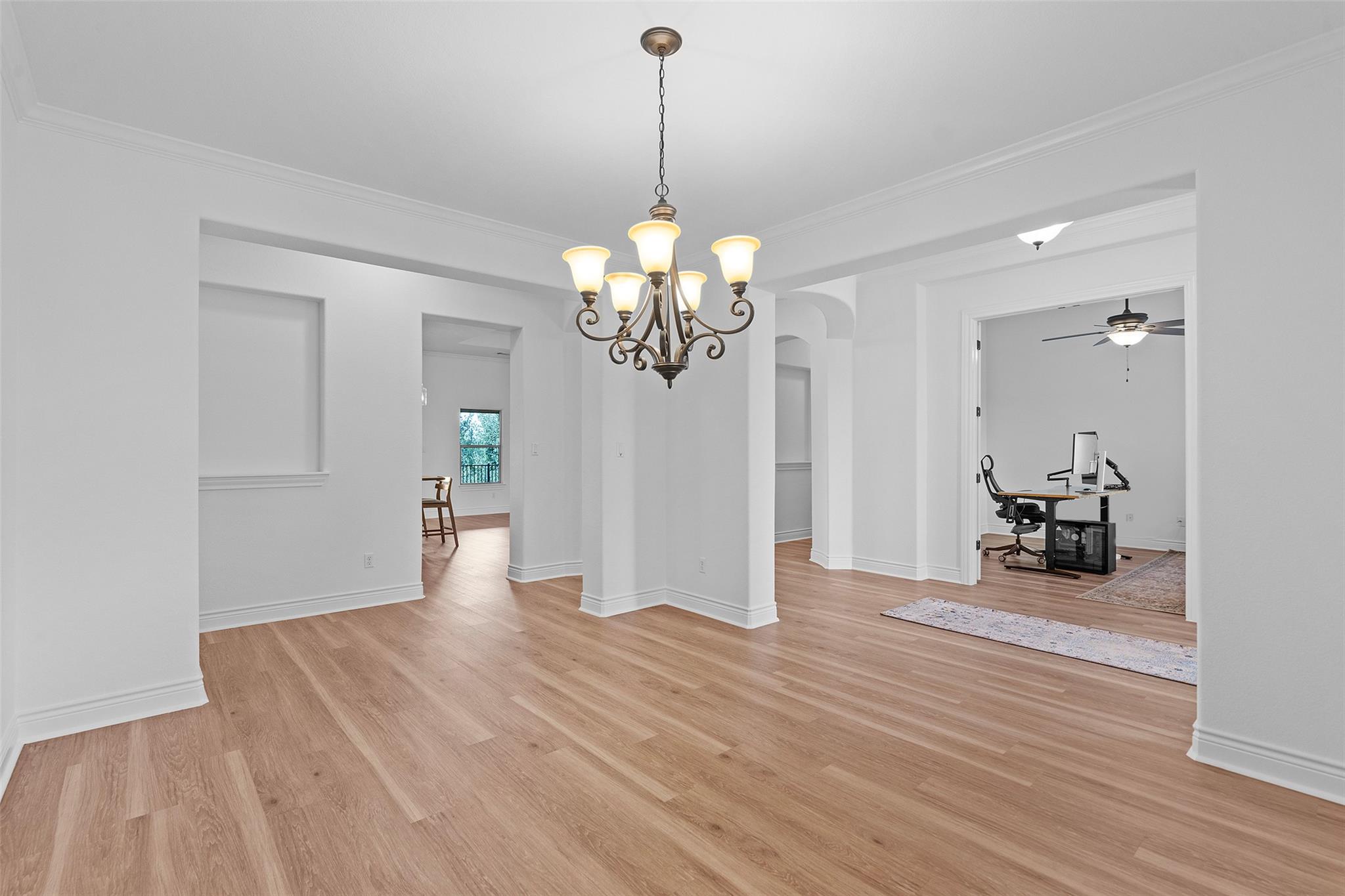 1075 Bluff Woods Dr, Driftwood, TX 78619