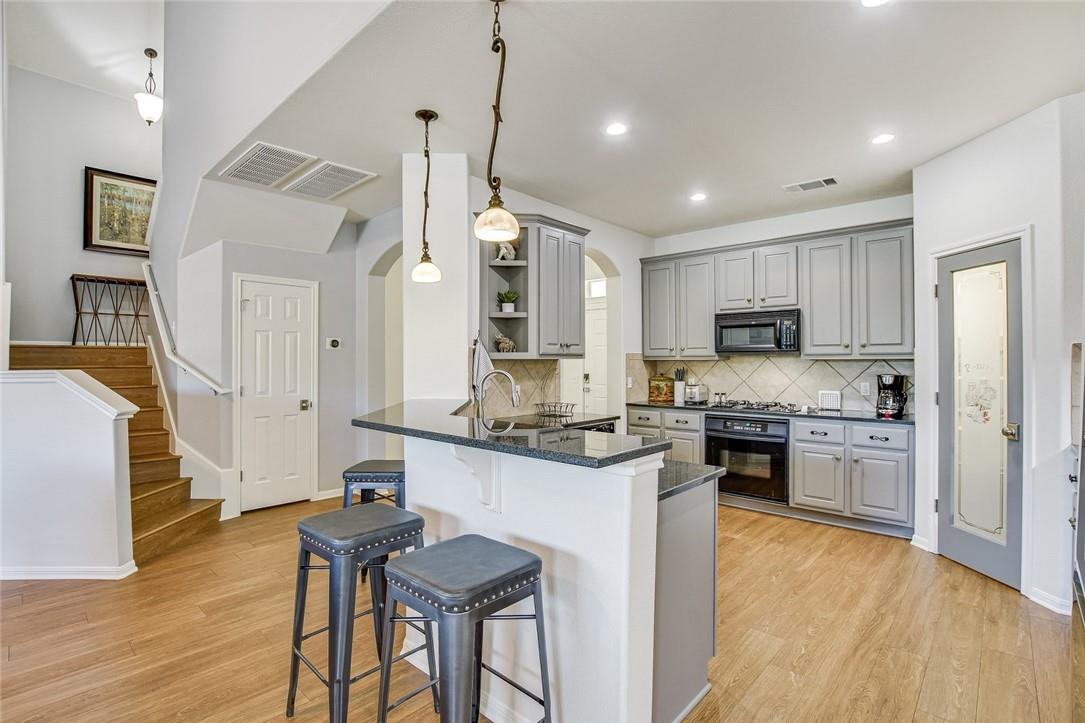 6405 York Bridge Cir, Austin, TX 78749