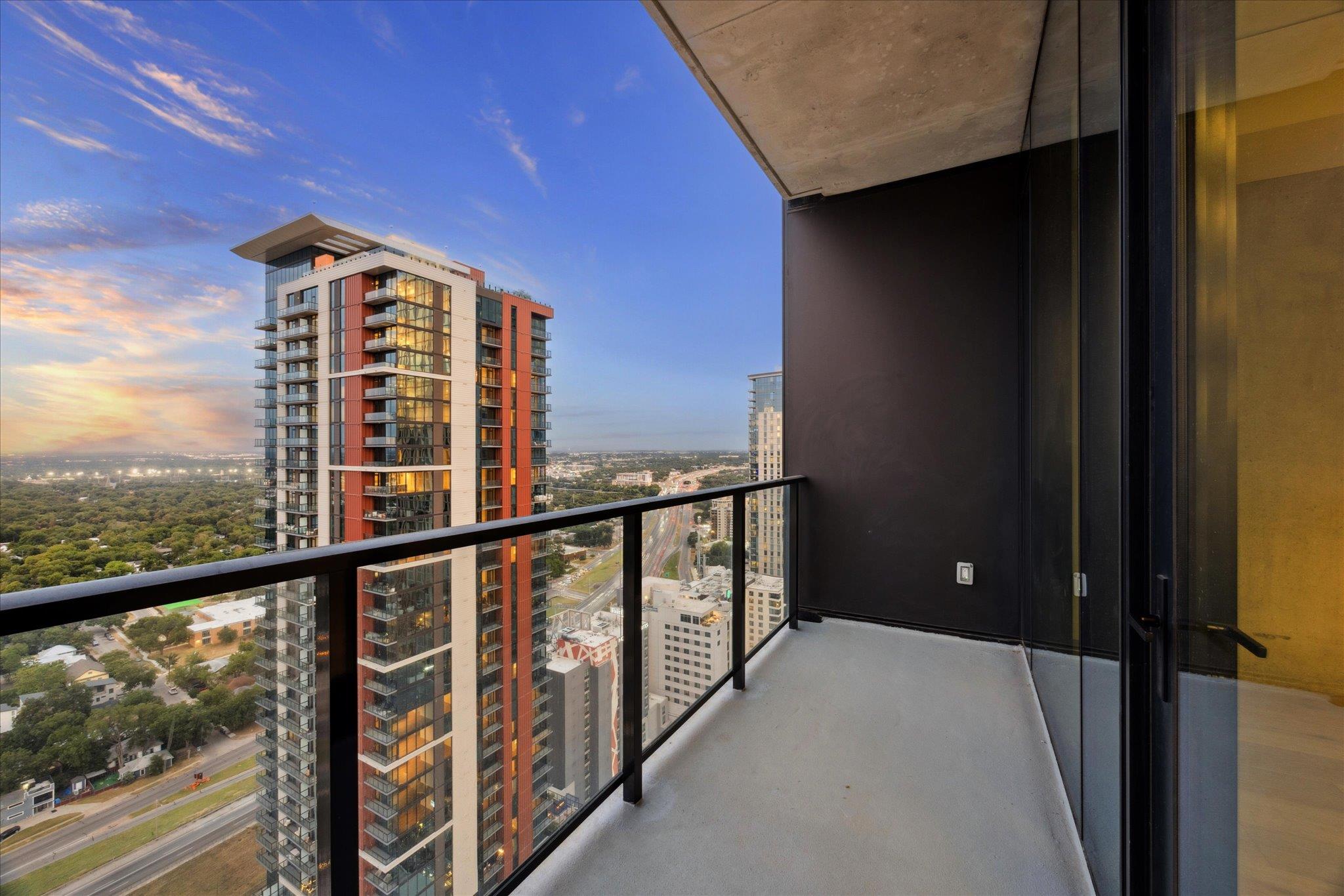 610 Davis St # 3101, Austin, TX 78701