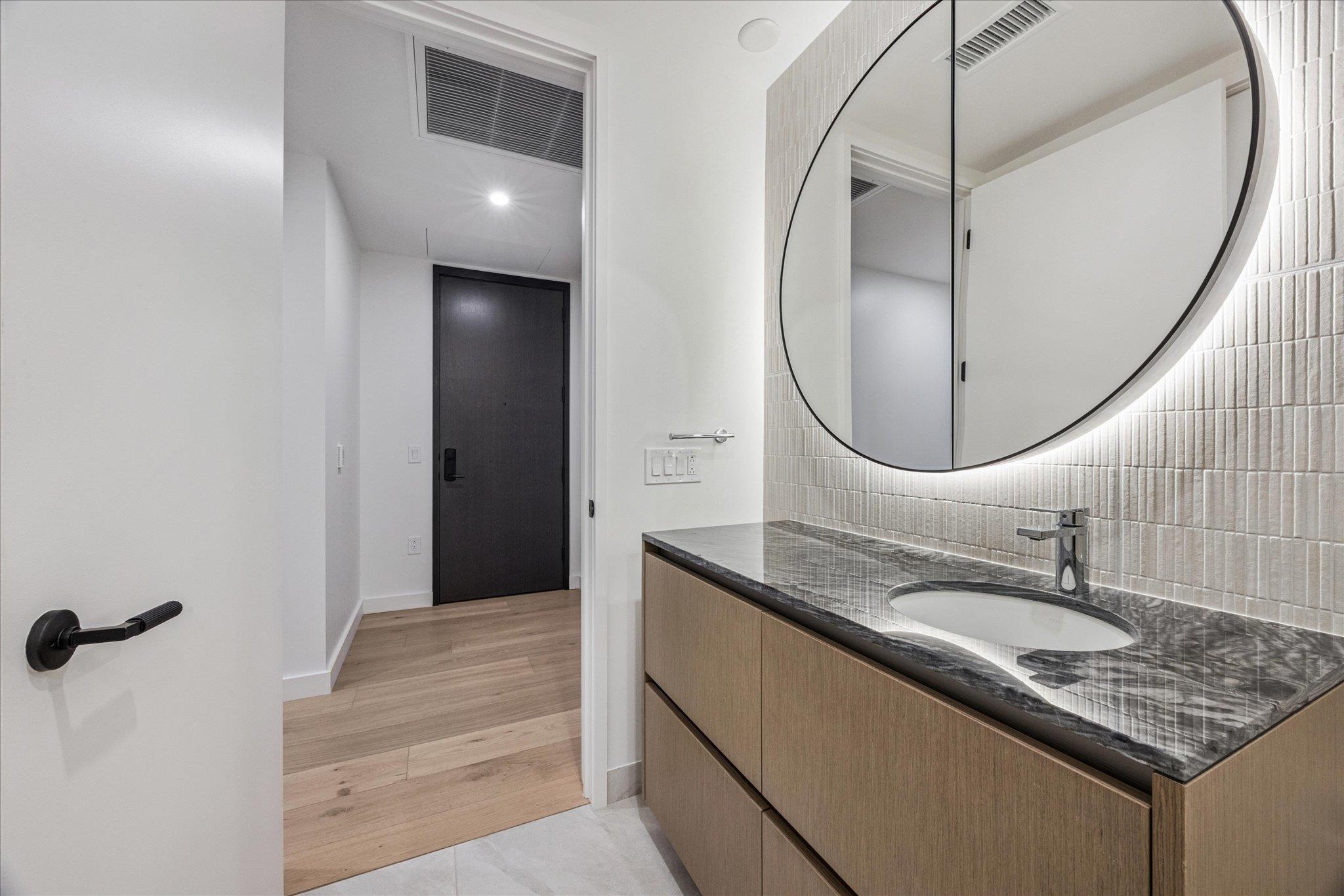 610 Davis St # 3101, Austin, TX 78701