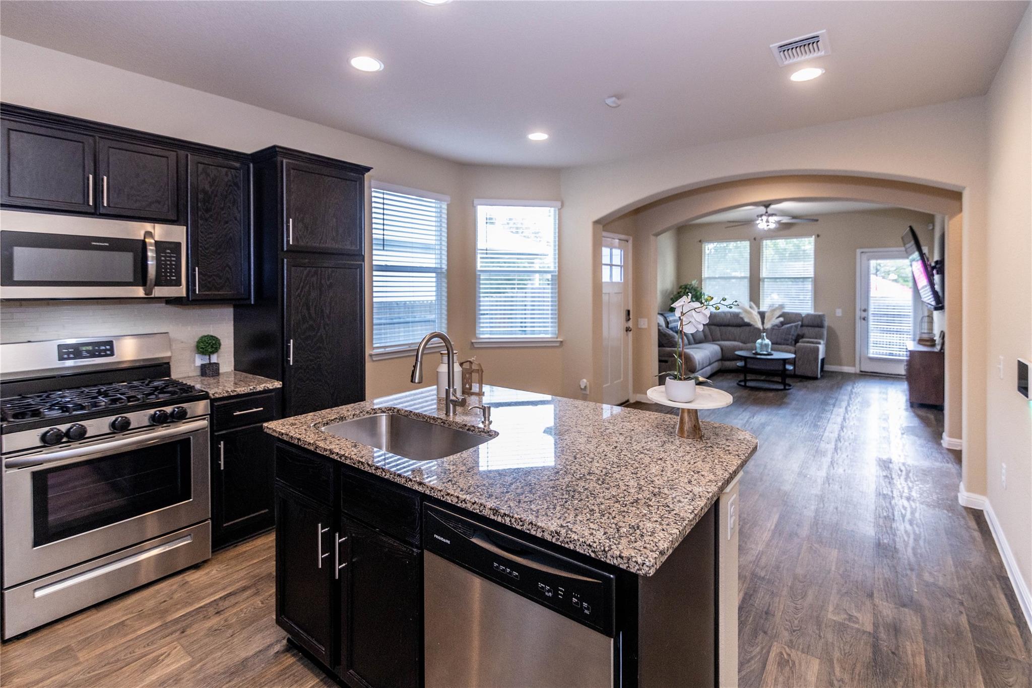 1501 Gropius Ln # 30B, Pflugerville, TX 78660