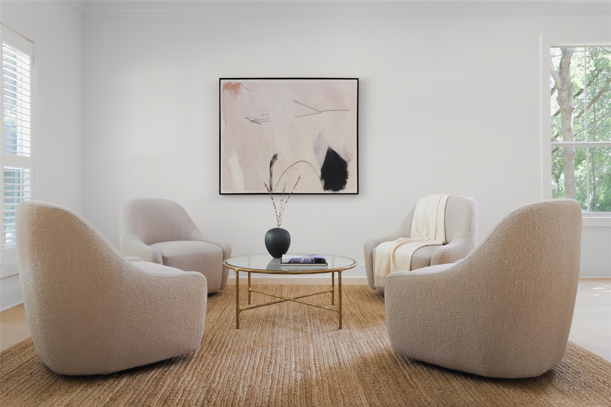 18 N Peak Rd, West Lake Hills, TX 78746