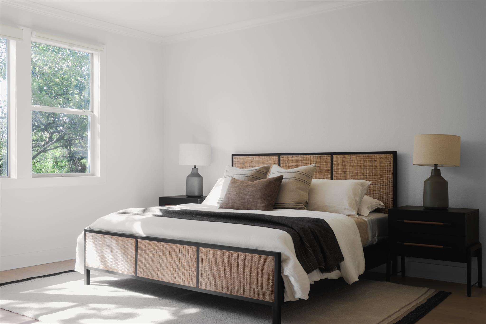 18 N Peak Rd, West Lake Hills, TX 78746