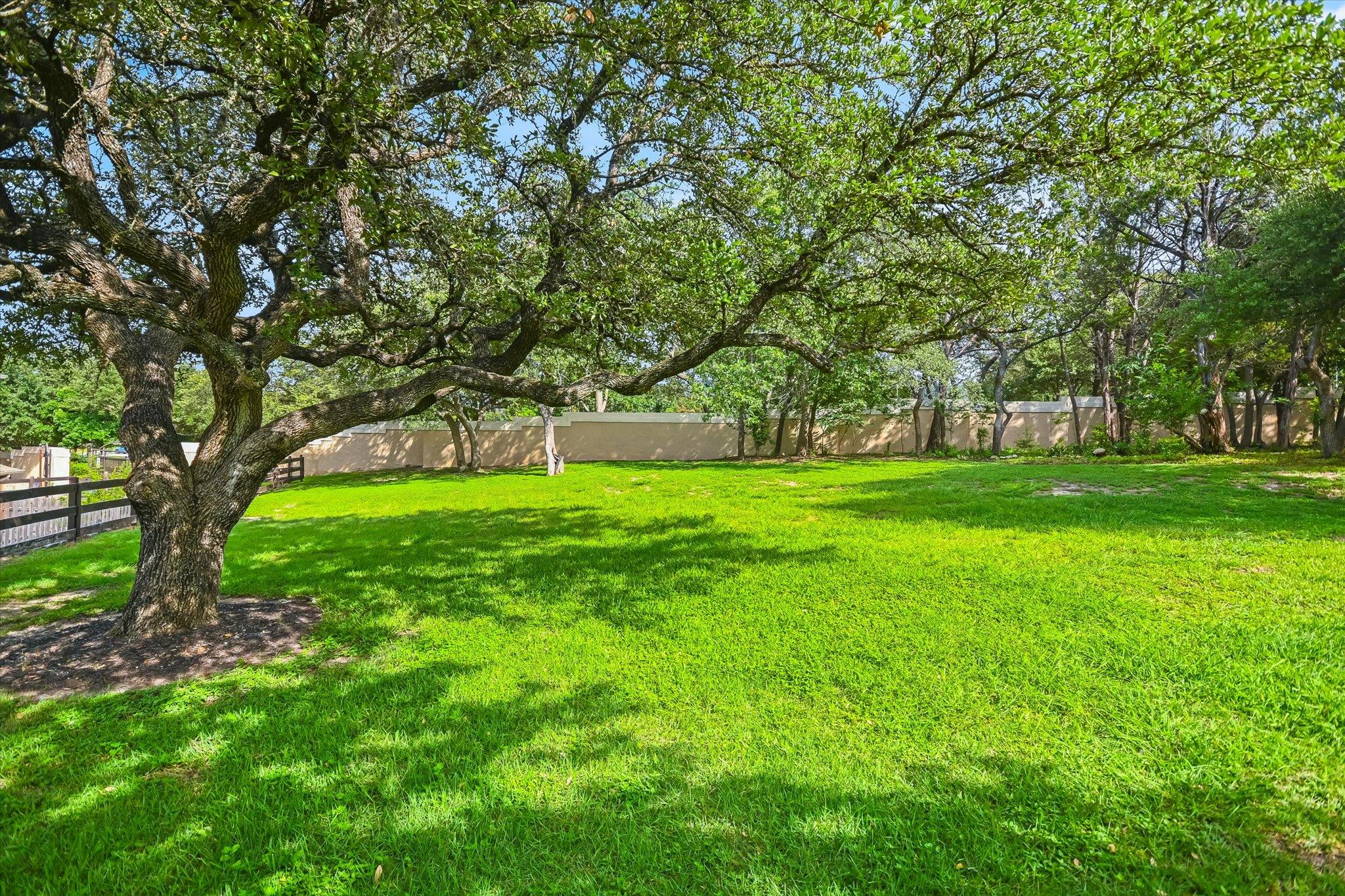 3300 Forest Creek Dr # 14, Round Rock, TX 78664