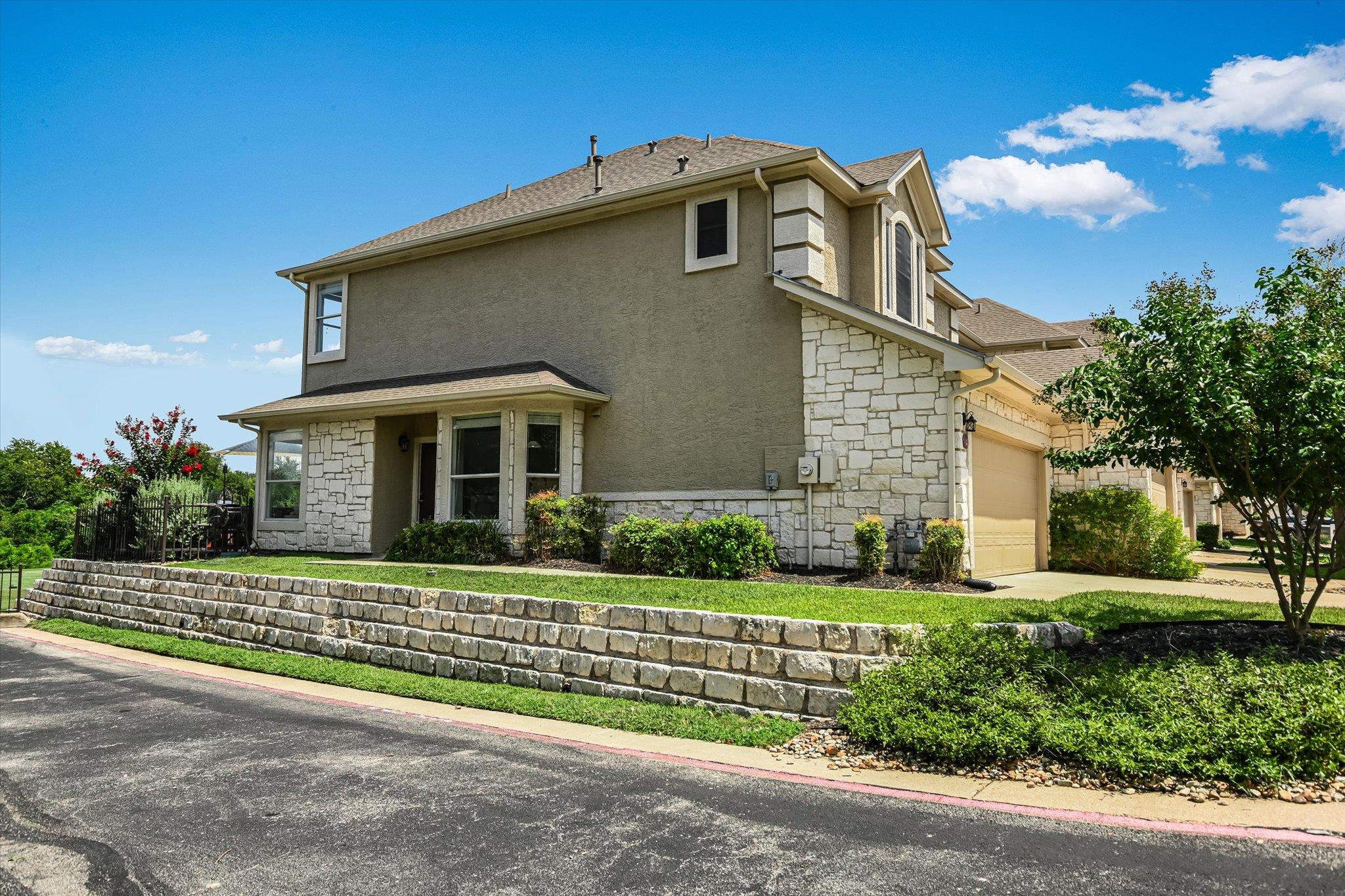 3300 Forest Creek Dr # 14, Round Rock, TX 78664