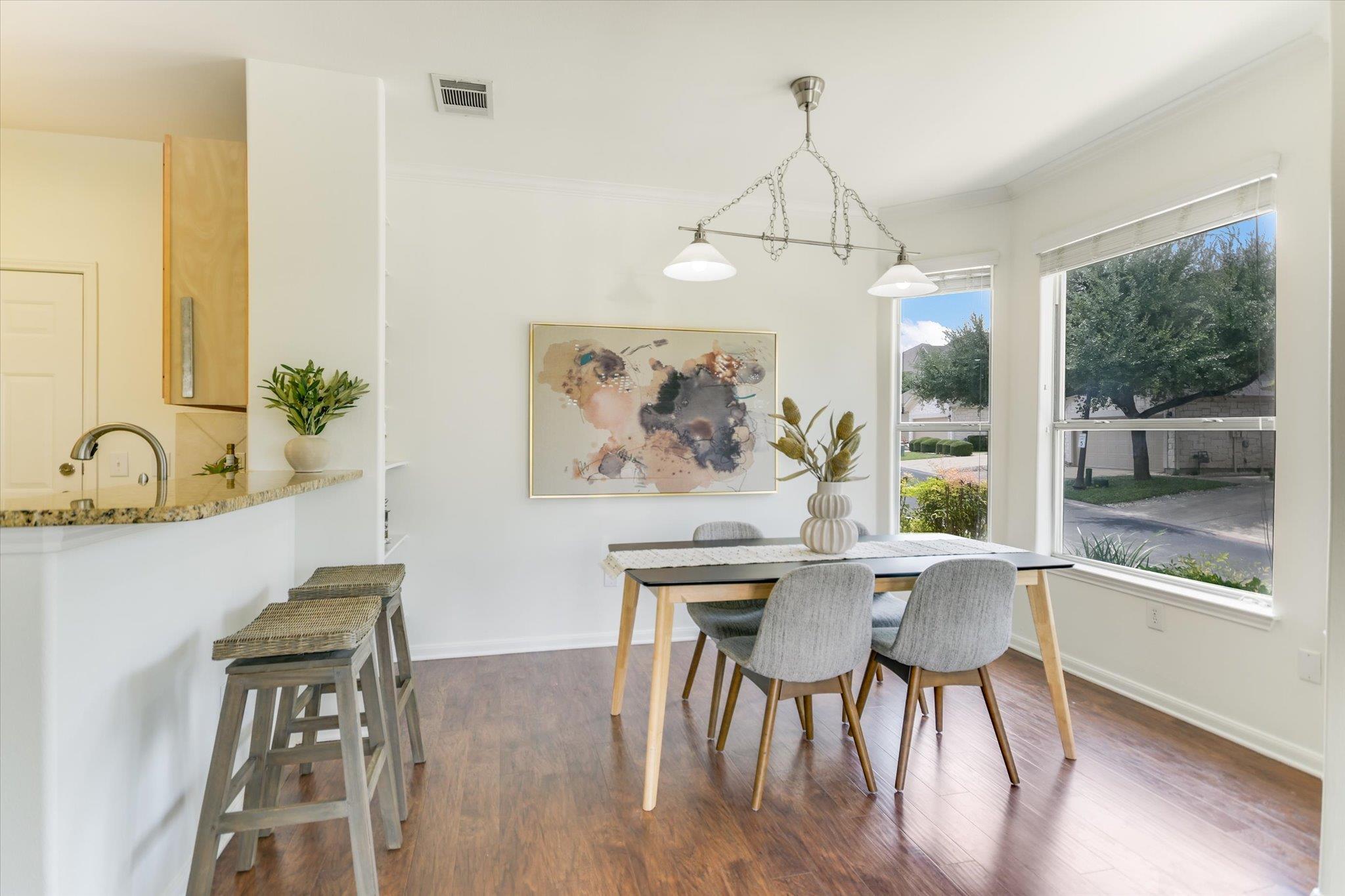 3300 Forest Creek Dr # 14, Round Rock, TX 78664