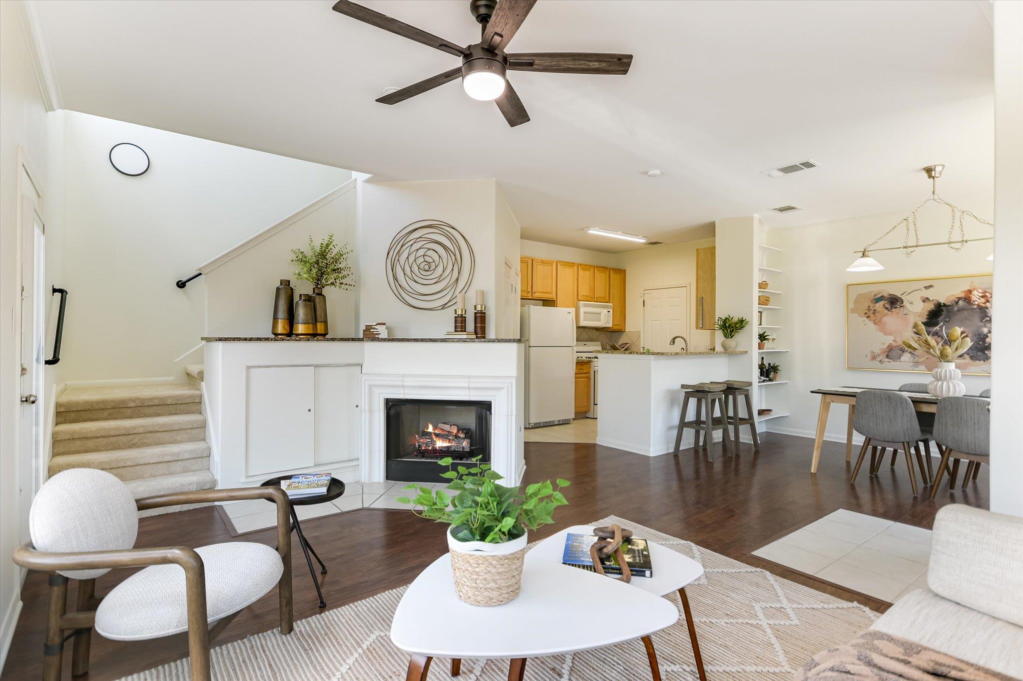 3300 Forest Creek Dr # 14, Round Rock, TX 78664