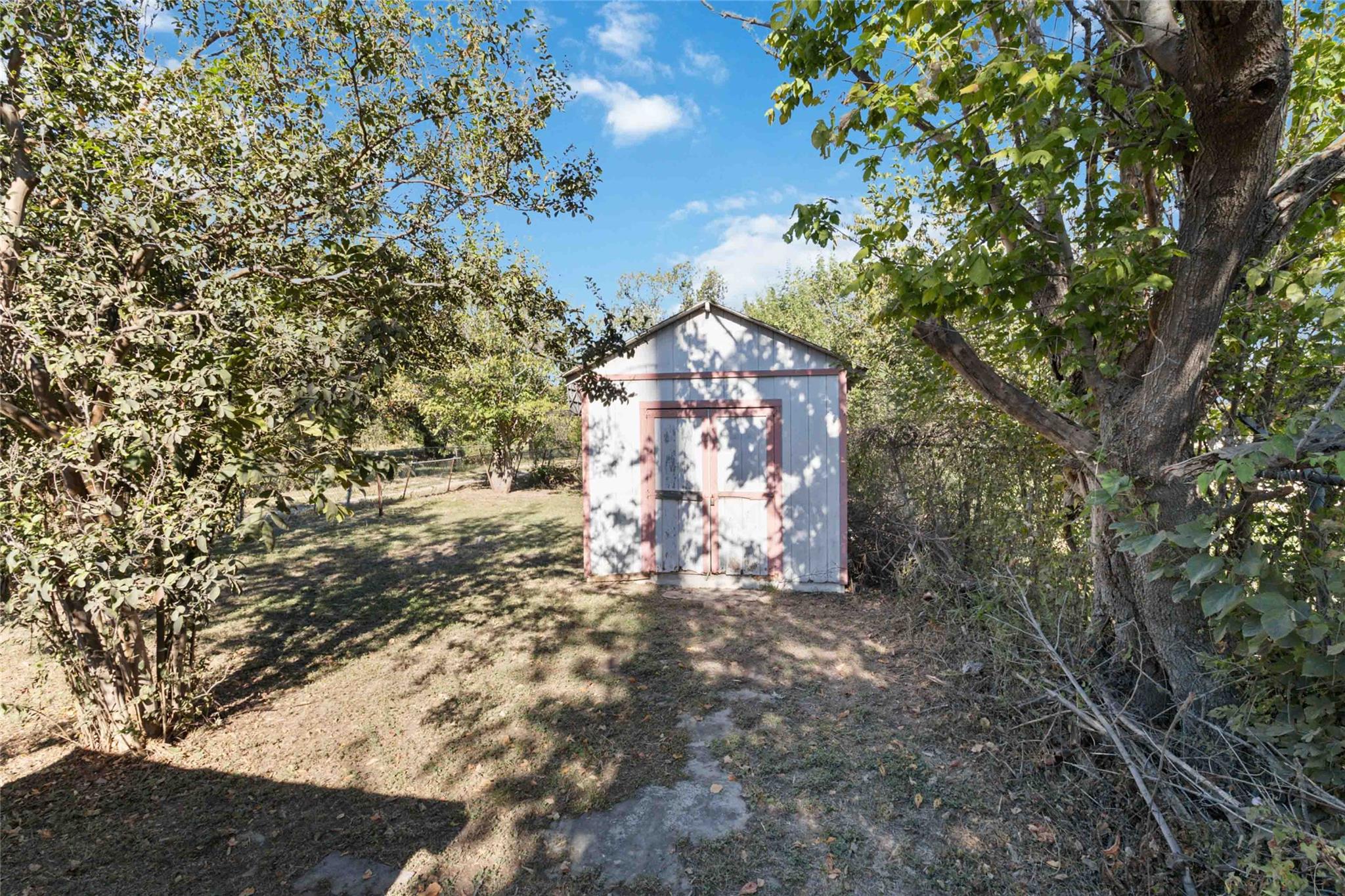 1113 N Old Highway 81, Kyle, TX 78640