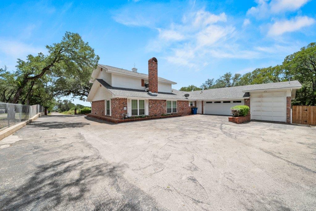 699 Floral Ave, New Braunfels, TX 78130