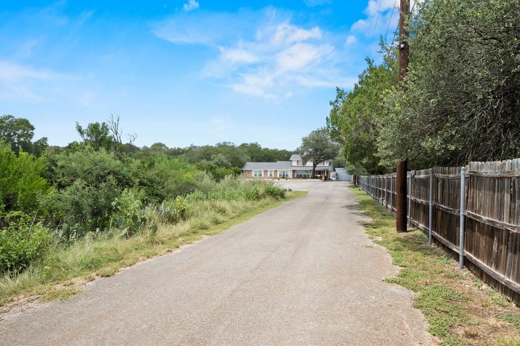 699 Floral Ave, New Braunfels, TX 78130