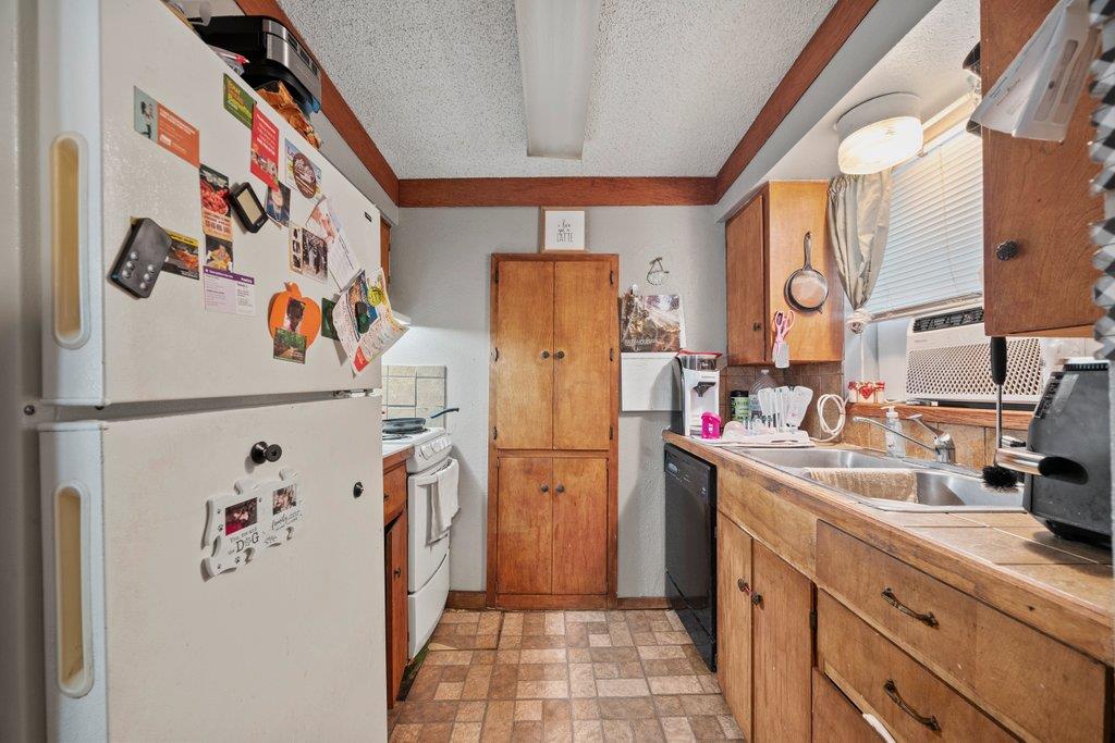 699 Floral Ave, New Braunfels, TX 78130