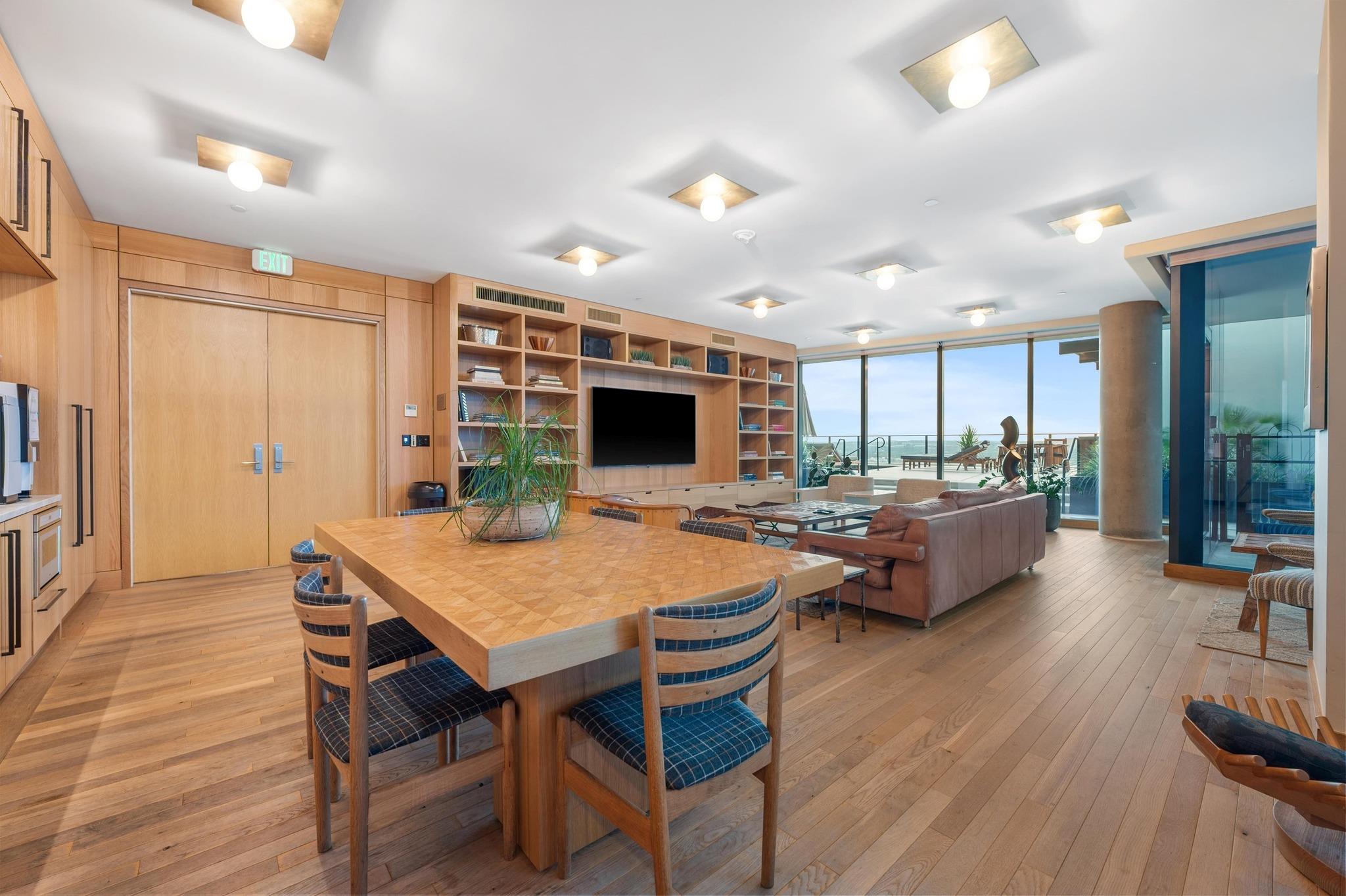 202 Nueces St # 1607, Austin, TX 78701