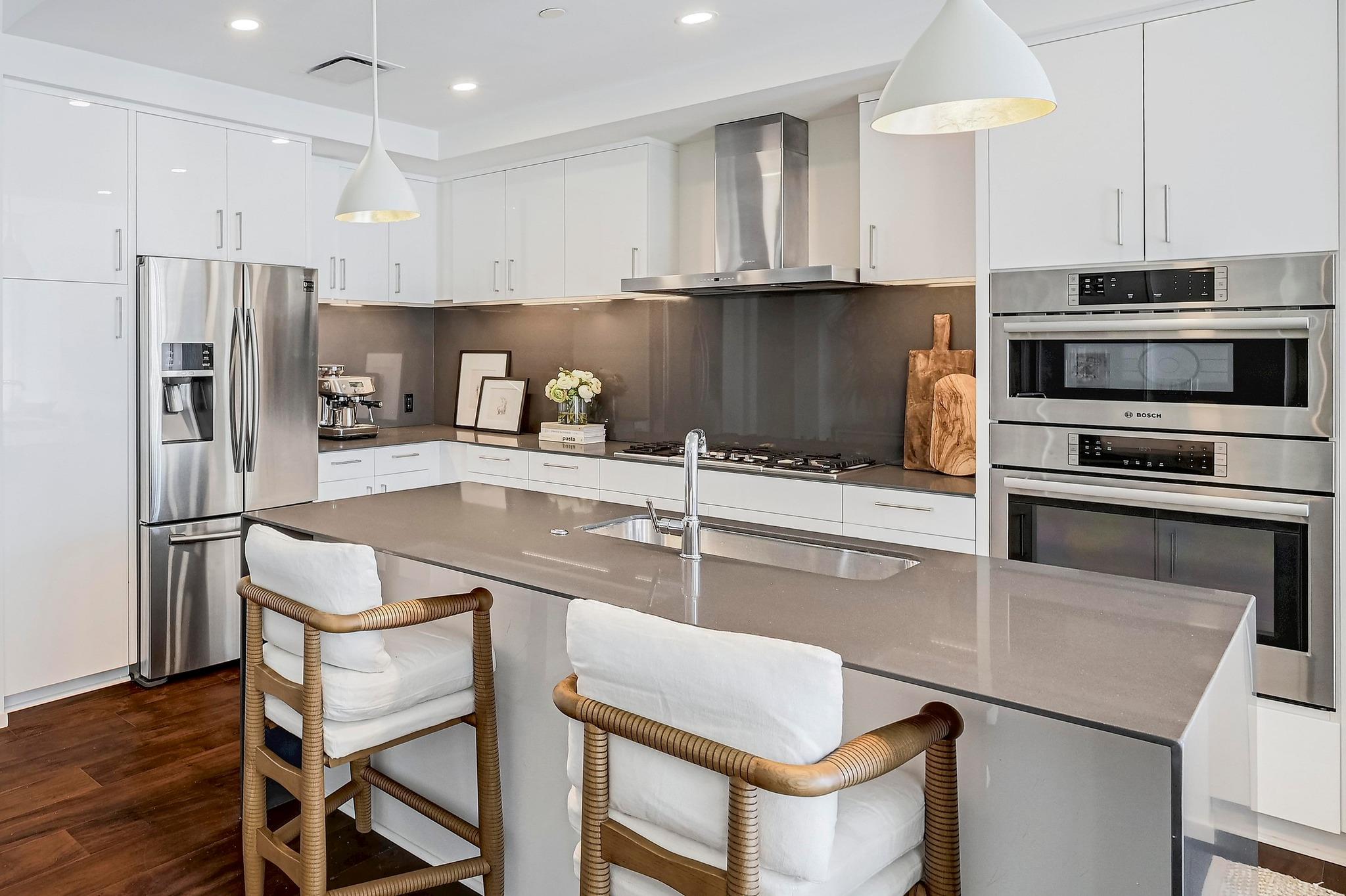 301 West Ave # 2105, Austin, TX 78701