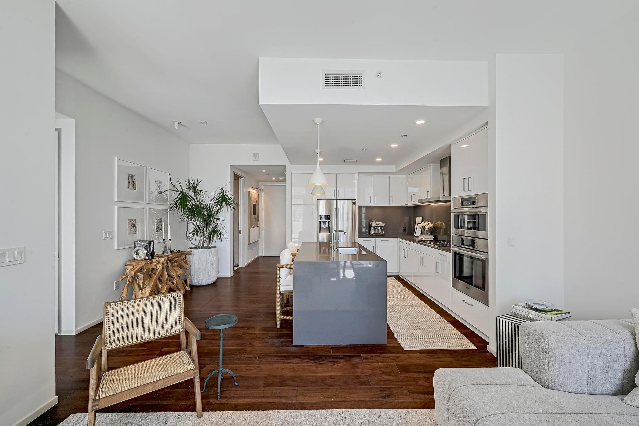 301 West Ave # 2105, Austin, TX 78701