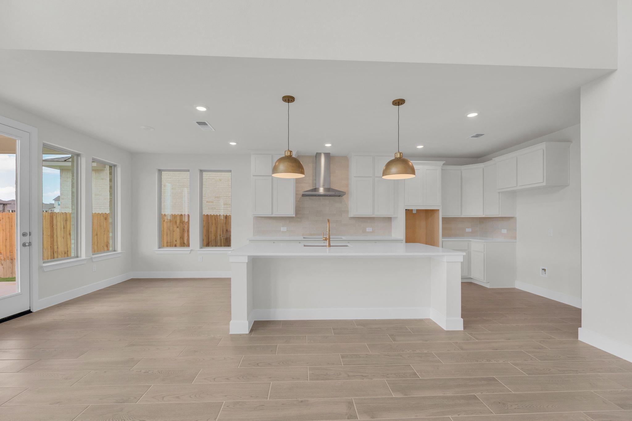 161 Montecilo Dr, Liberty Hill, TX 78642