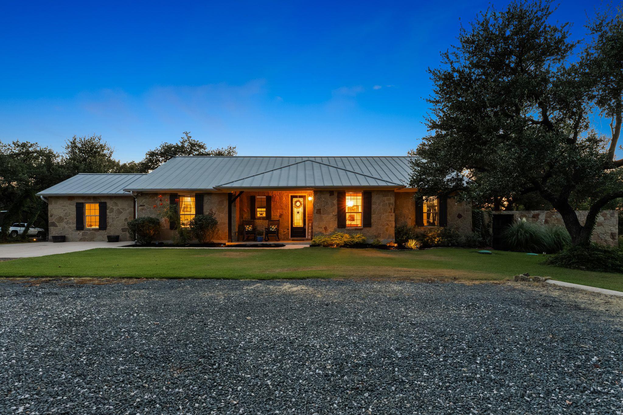 4204 Arthur Cir, Leander, TX 78641