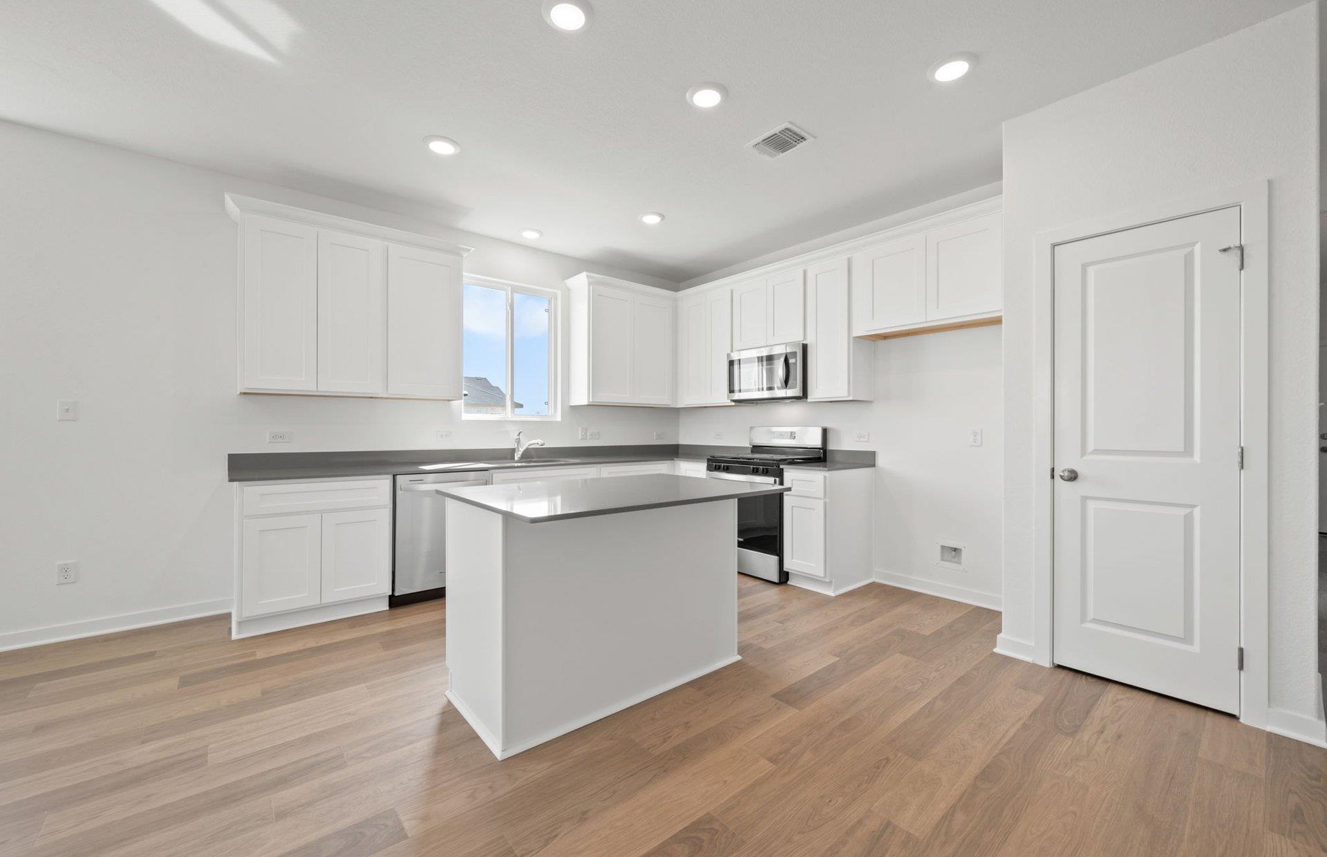 105 Lindheimer Ln, San Marcos, TX 78666