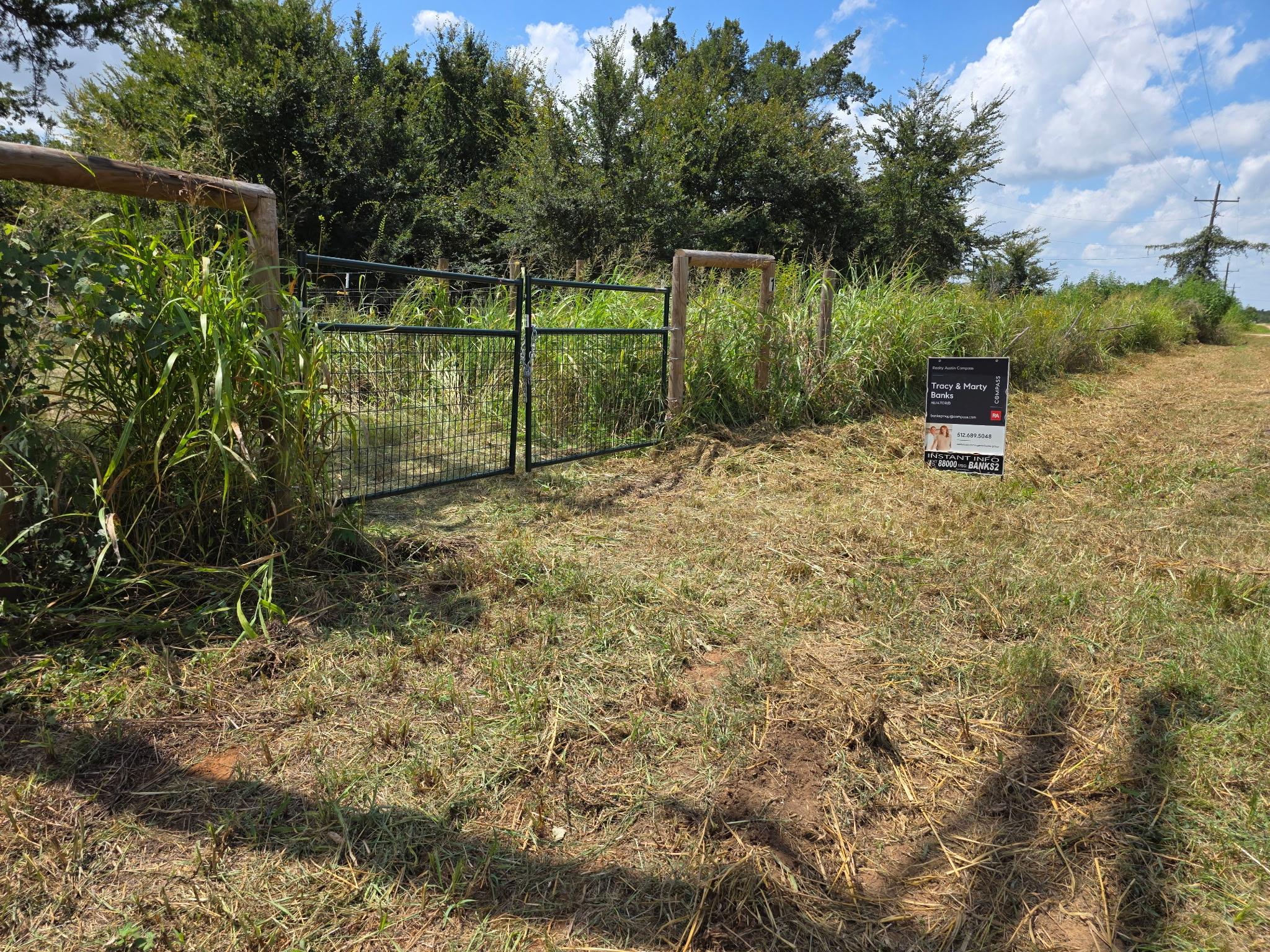 11305 Cooper Ln, Calvert, TX 77837