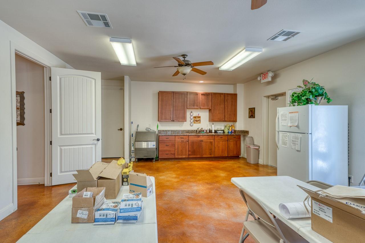 1403 Resource Pkwy, Marble Falls, TX 78654