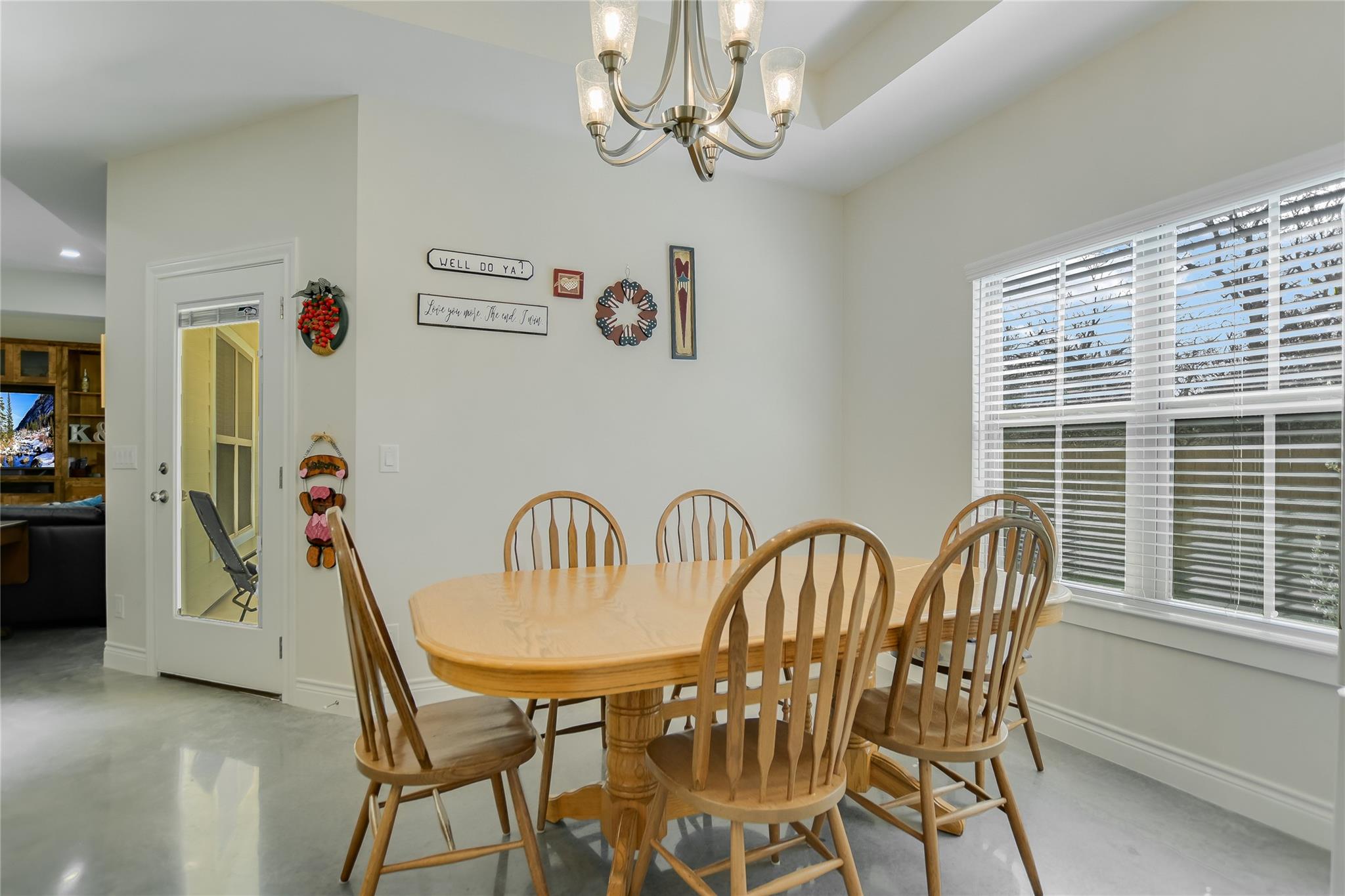 139 W Maple Dr, Granite Shoals, TX 78654