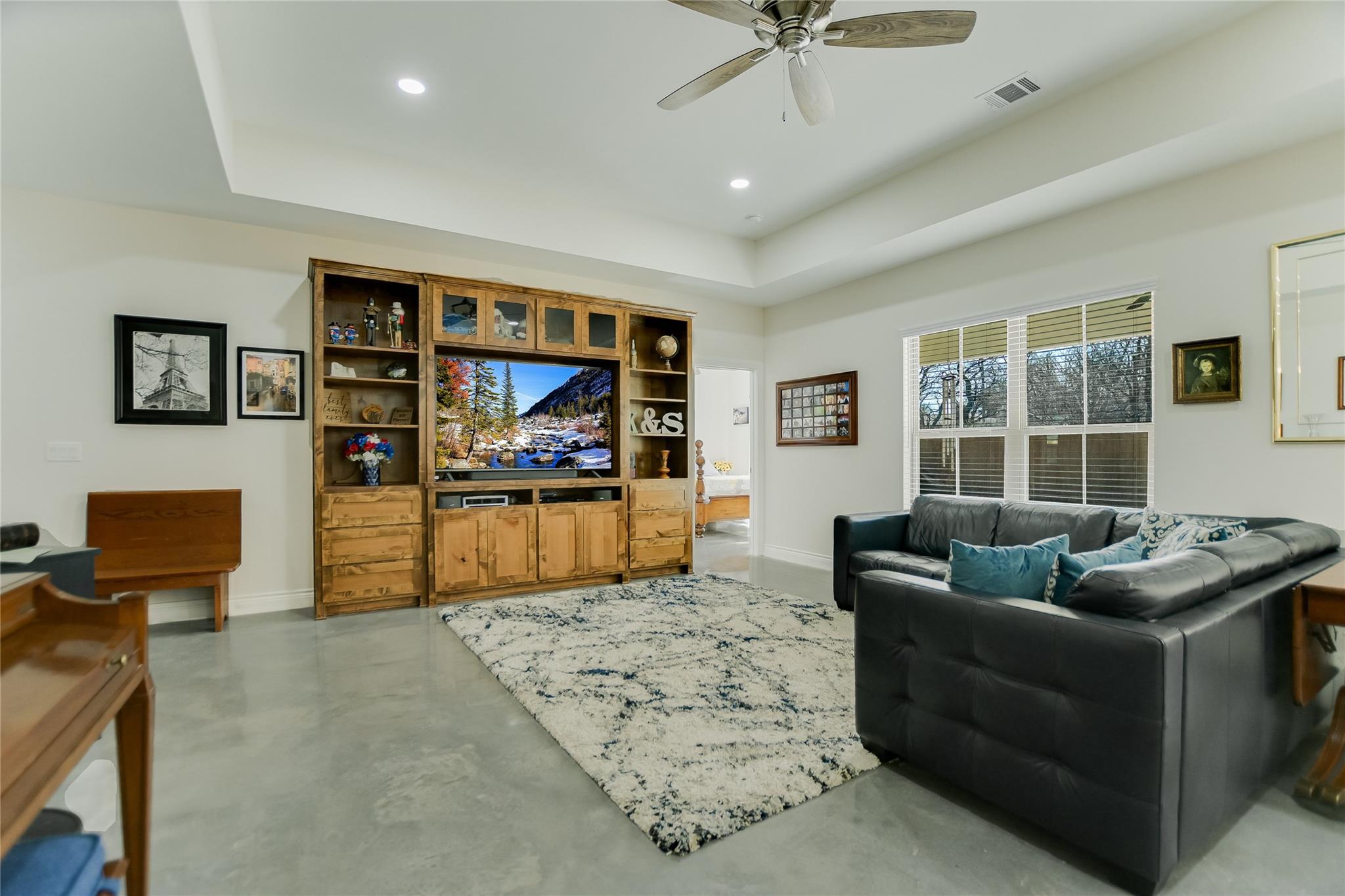 139 W Maple Dr, Granite Shoals, TX 78654