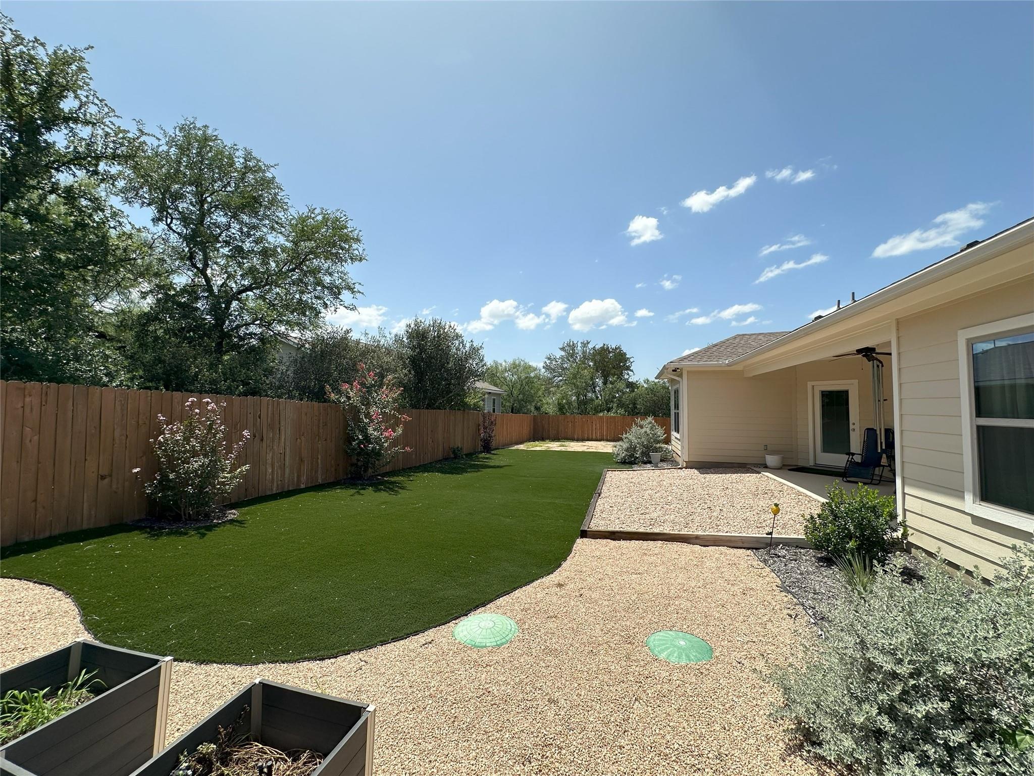 139 W Maple Dr, Granite Shoals, TX 78654