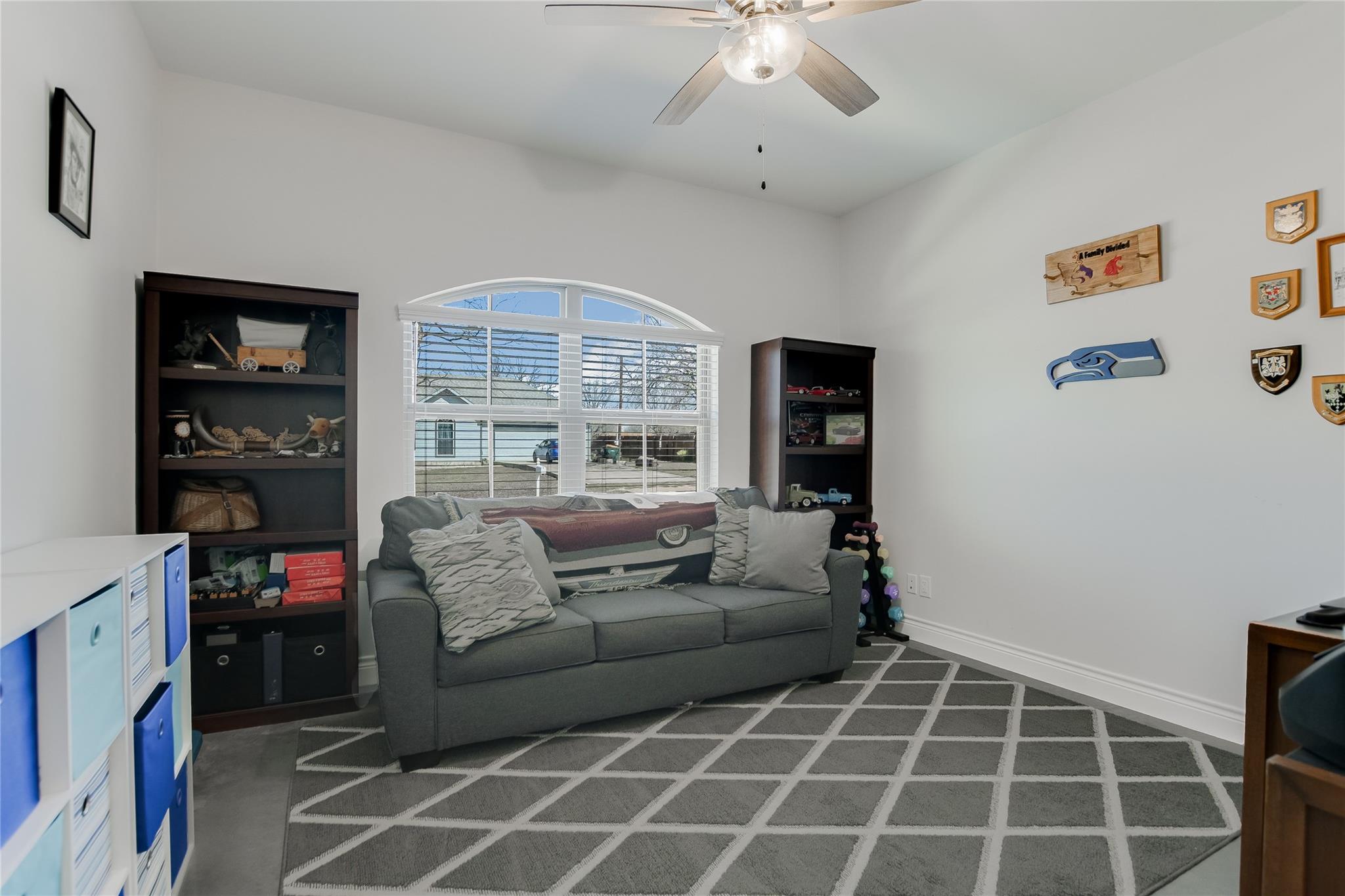 139 W Maple Dr, Granite Shoals, TX 78654