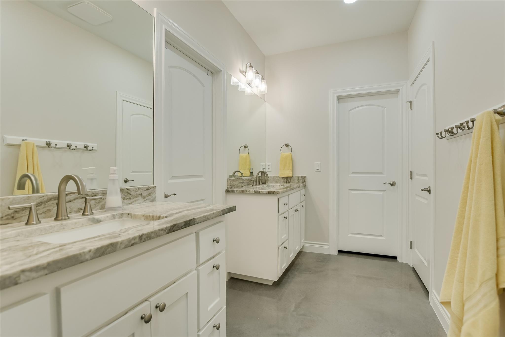 139 W Maple Dr, Granite Shoals, TX 78654