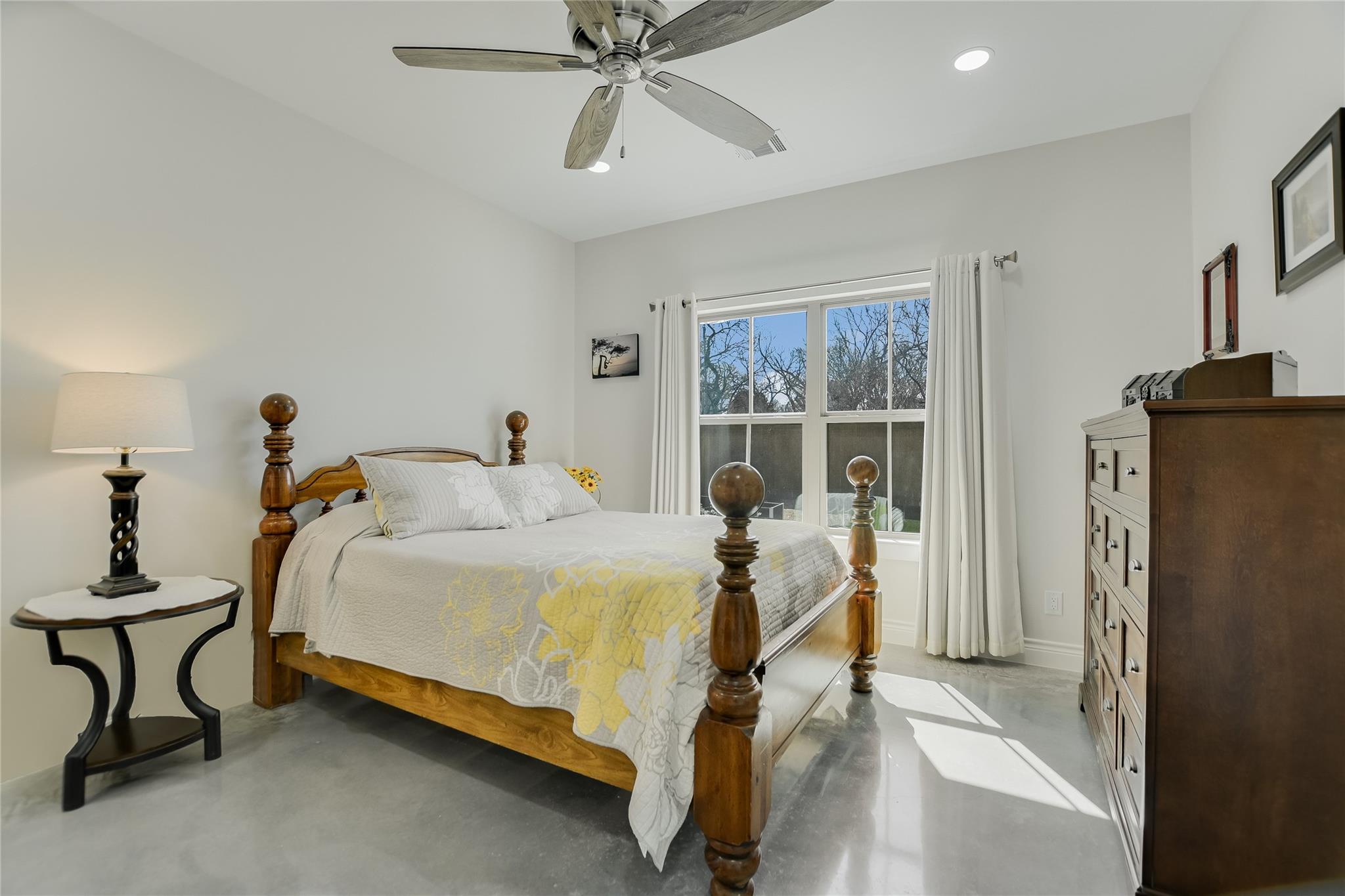 139 W Maple Dr, Granite Shoals, TX 78654