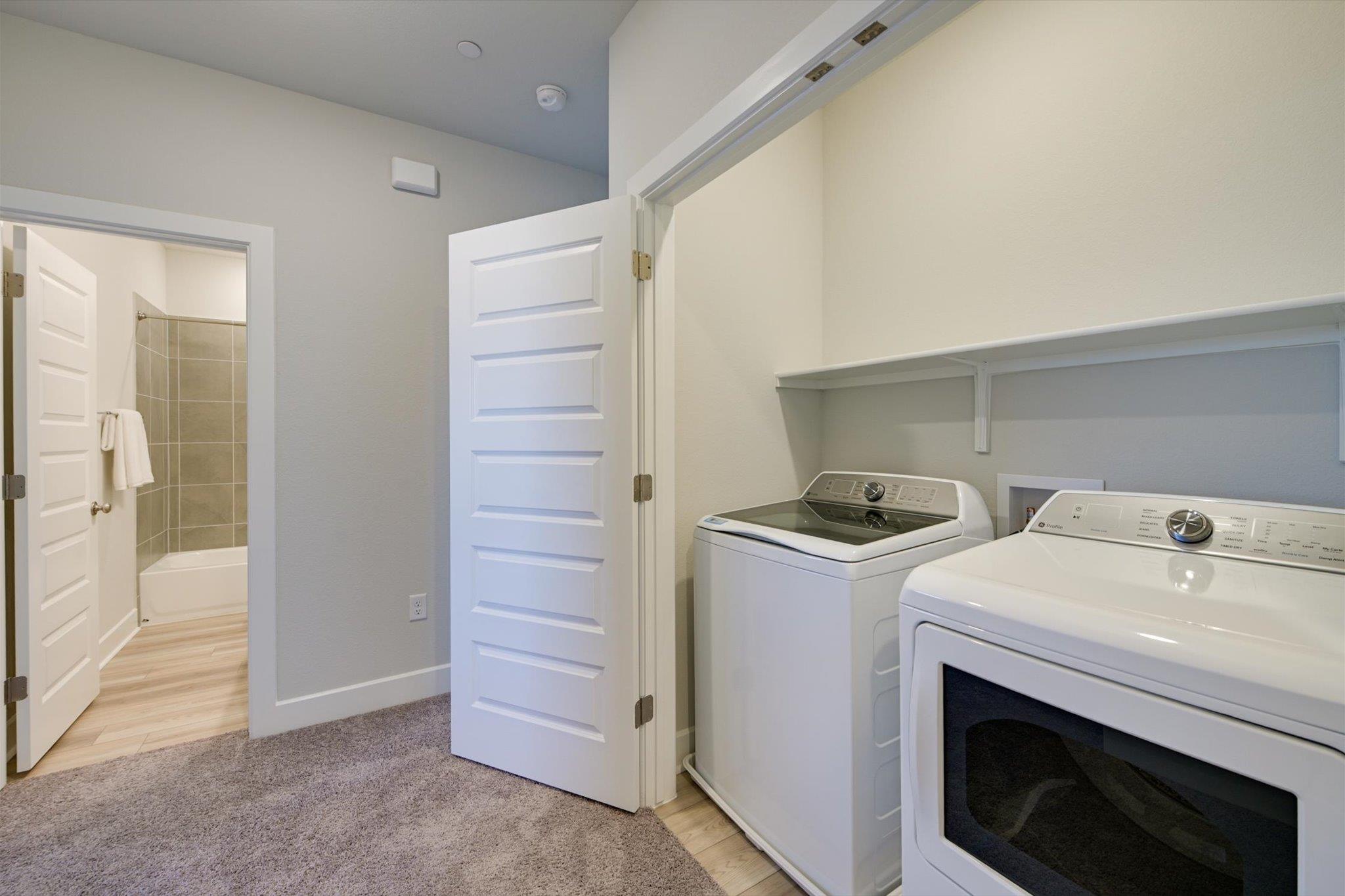 527 Emory Crossing Blvd, Hutto, TX 78634