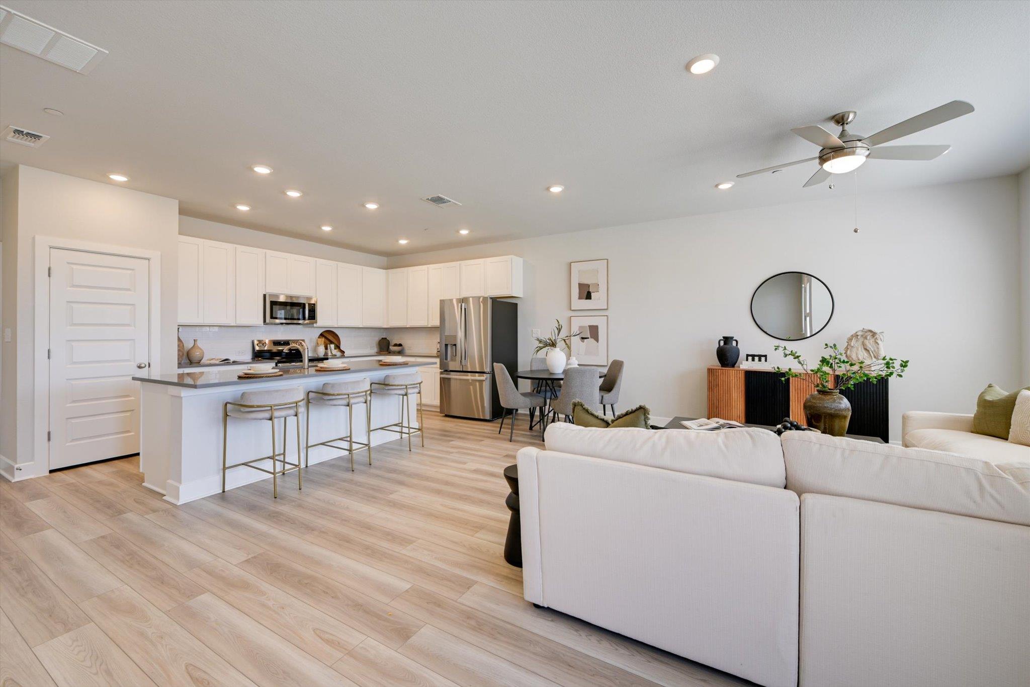 527 Emory Crossing Blvd, Hutto, TX 78634