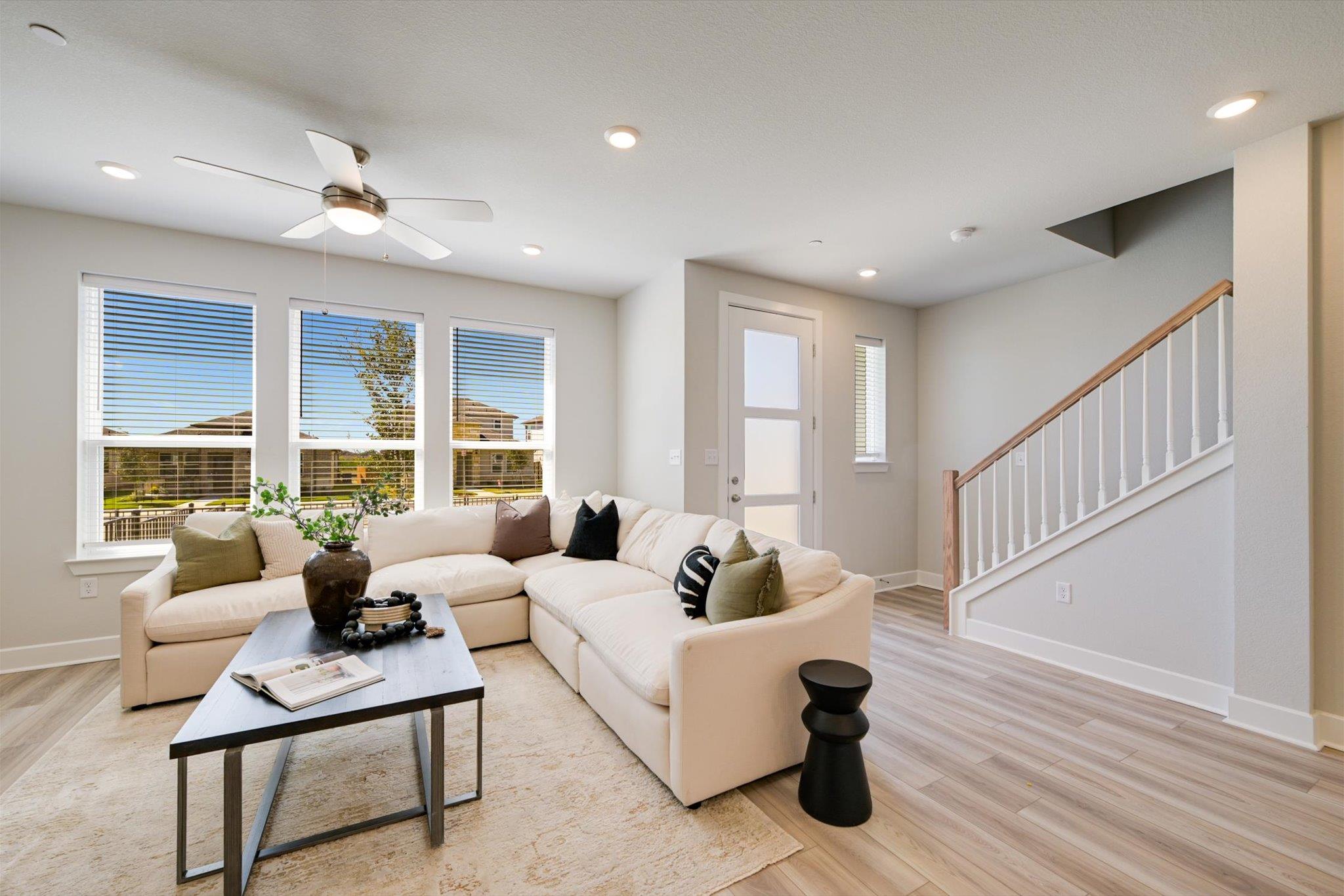 527 Emory Crossing Blvd, Hutto, TX 78634