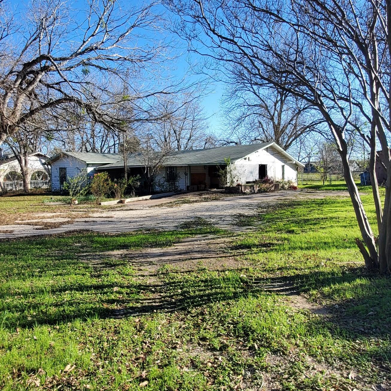 700 W Goforth Rd, Buda, TX 78610