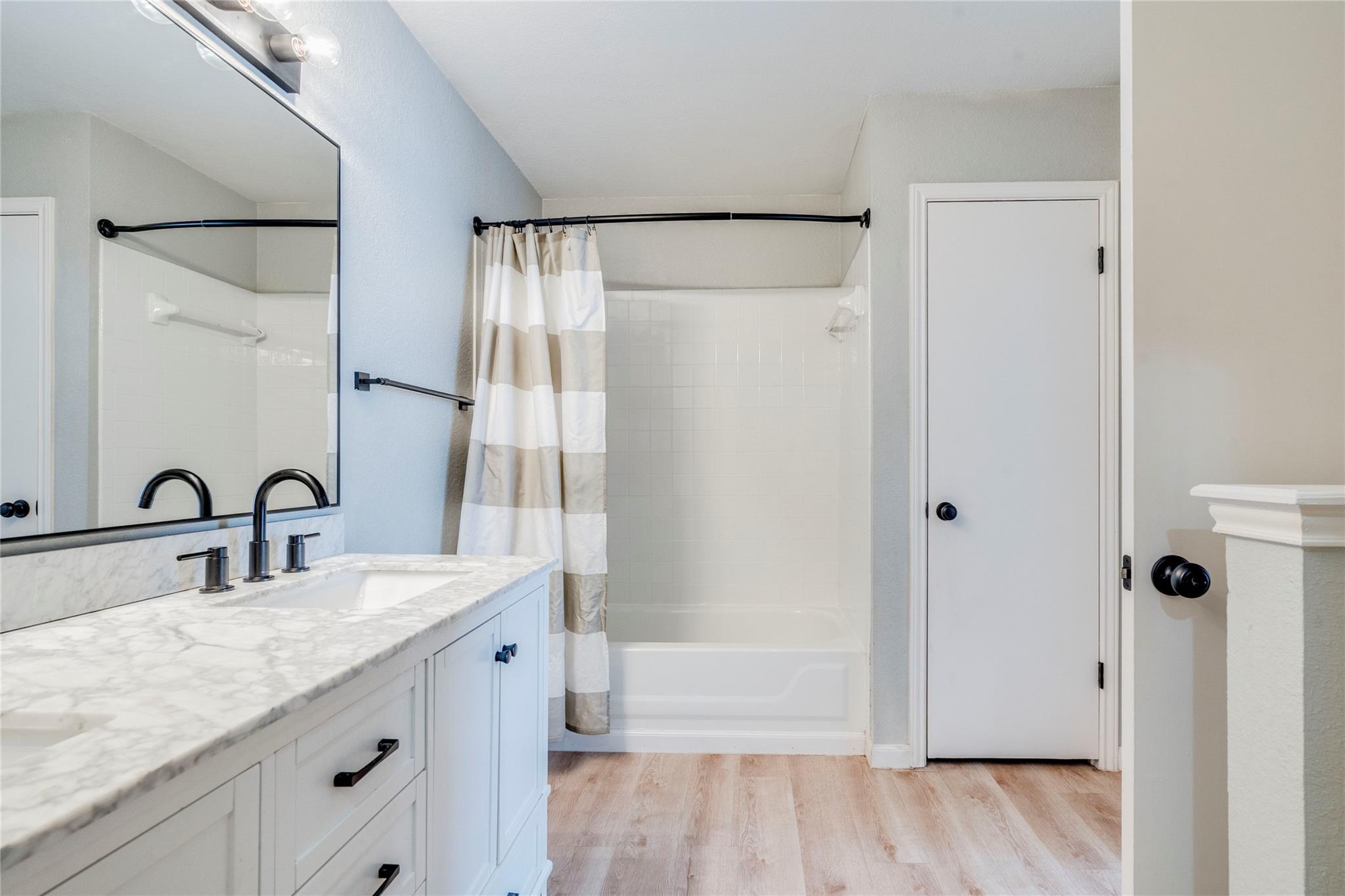 13808 Lothian Dr, Pflugerville, TX 78660