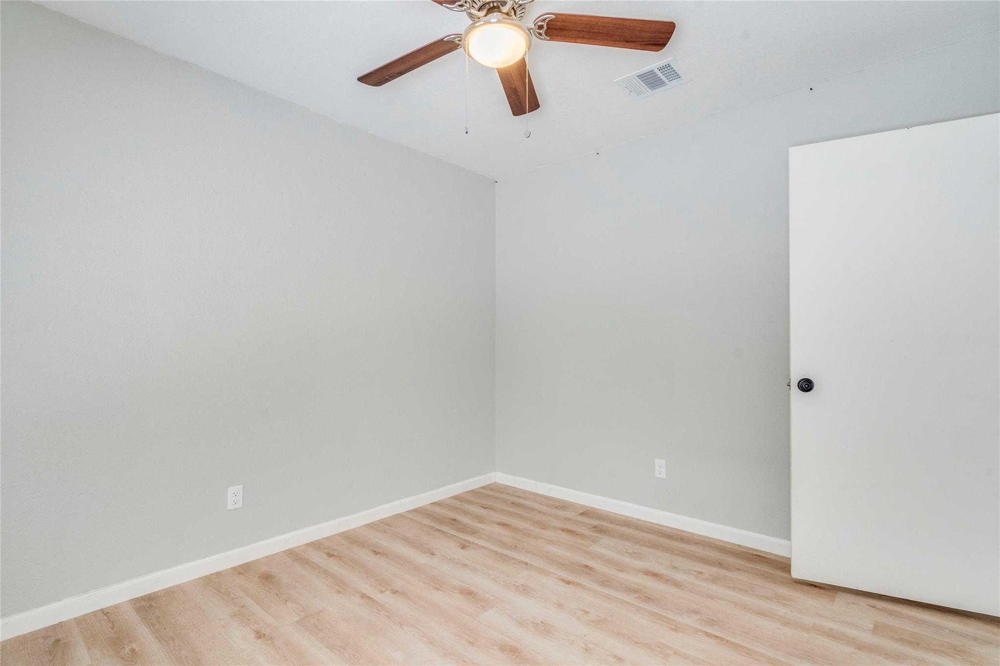 13808 Lothian Dr, Pflugerville, TX 78660