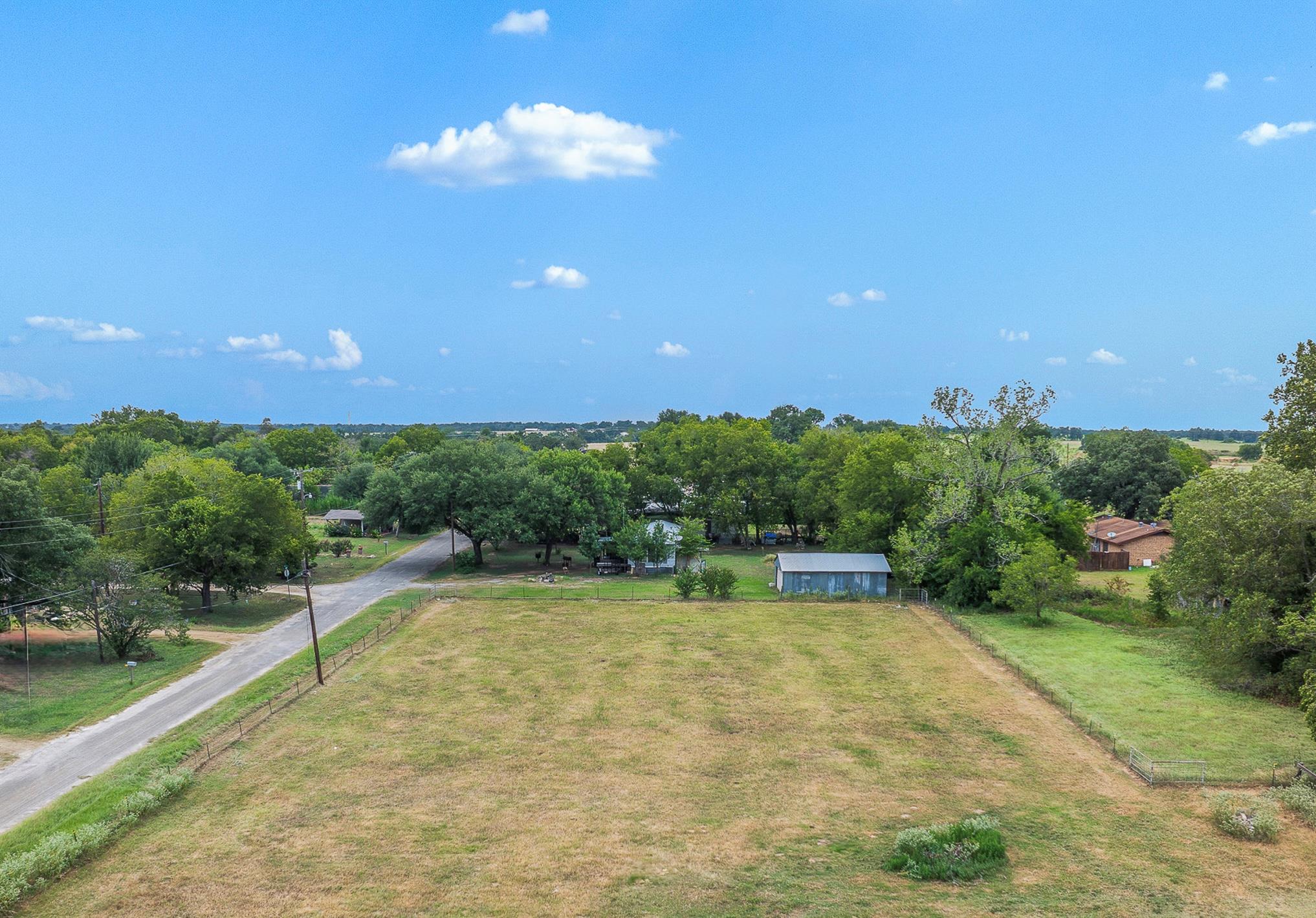 000 Caldwell Street, Lexington, TX 78947