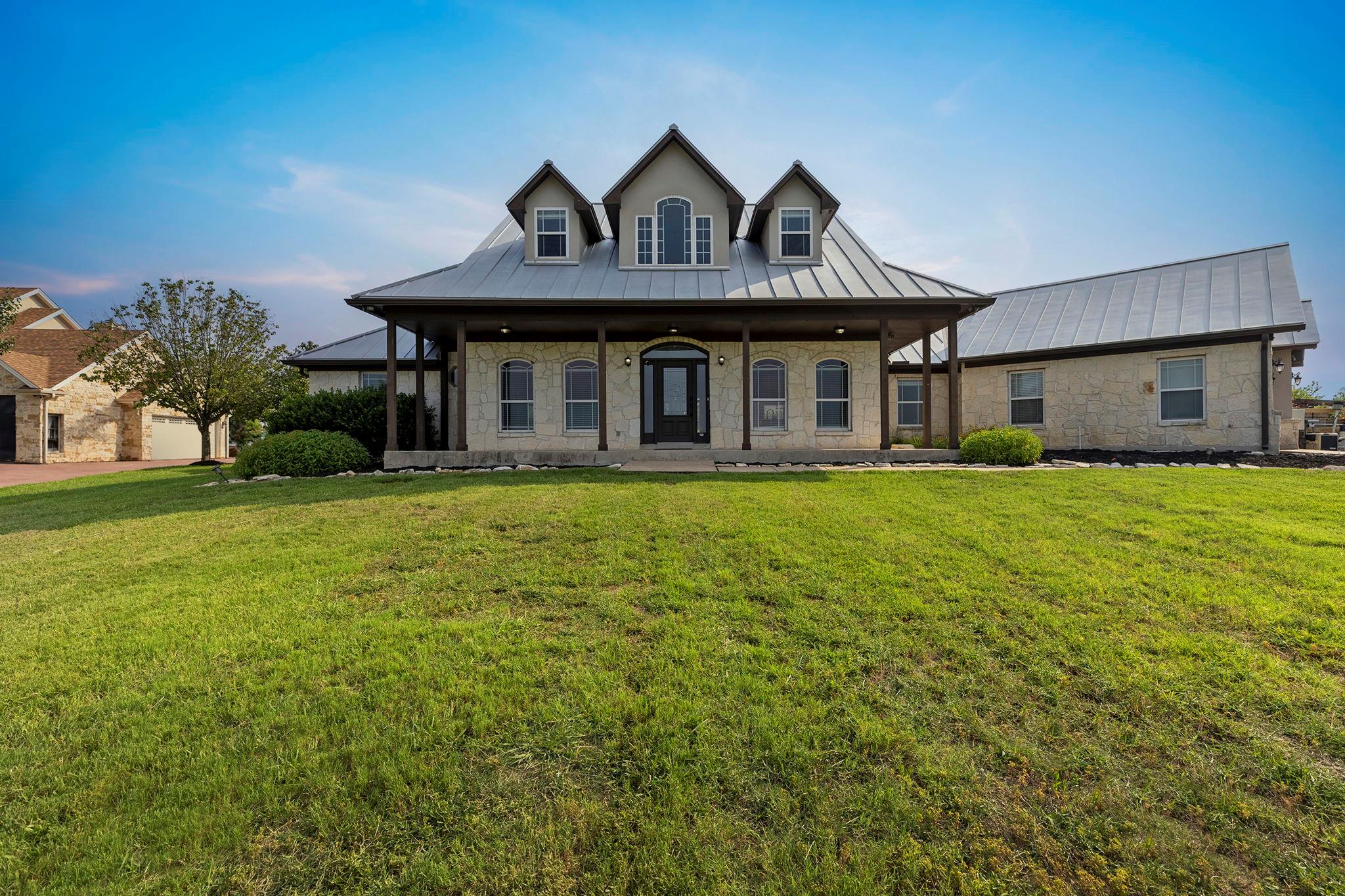 417 Apache Pass, Hutto, TX 78634