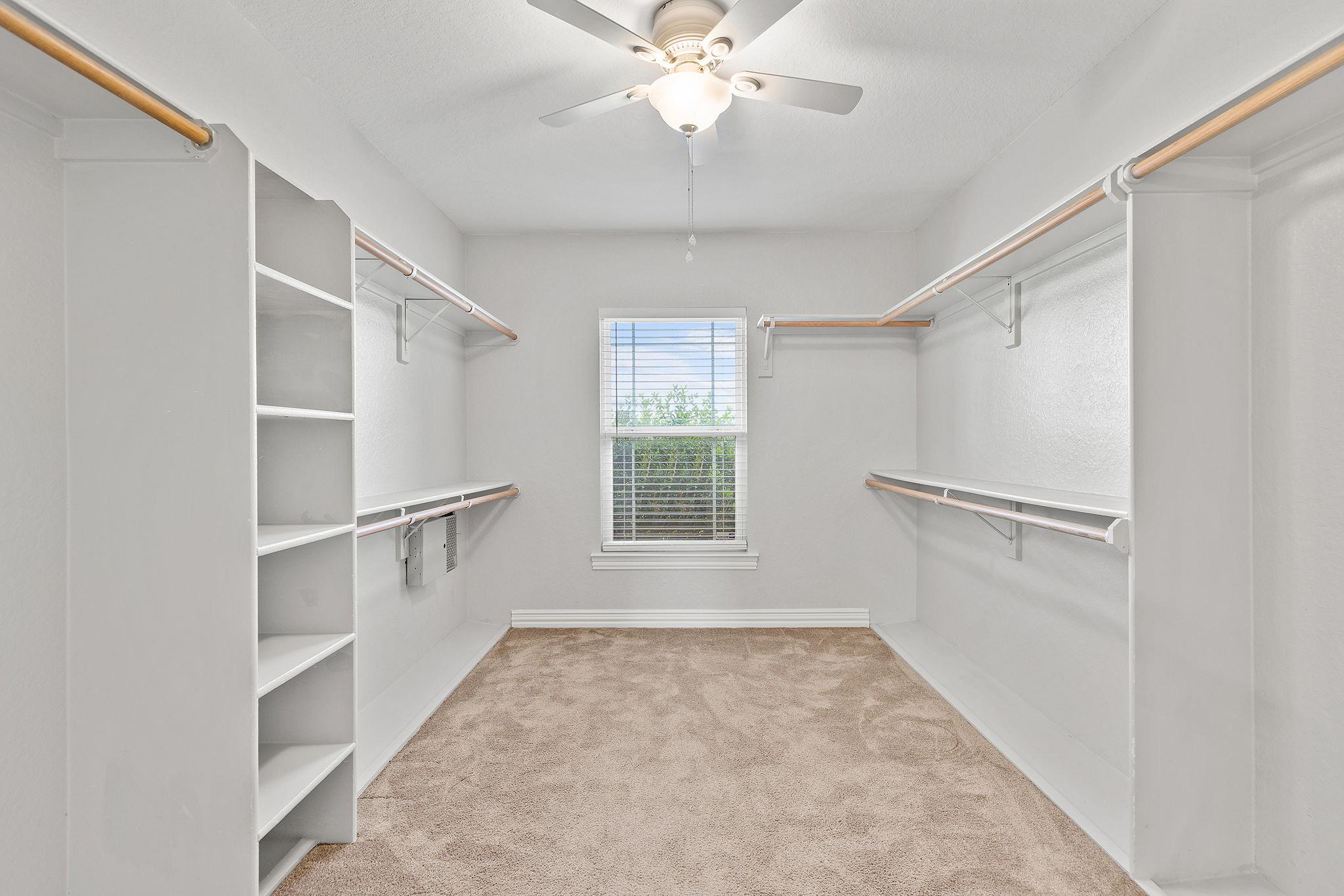 417 Apache Pass, Hutto, TX 78634