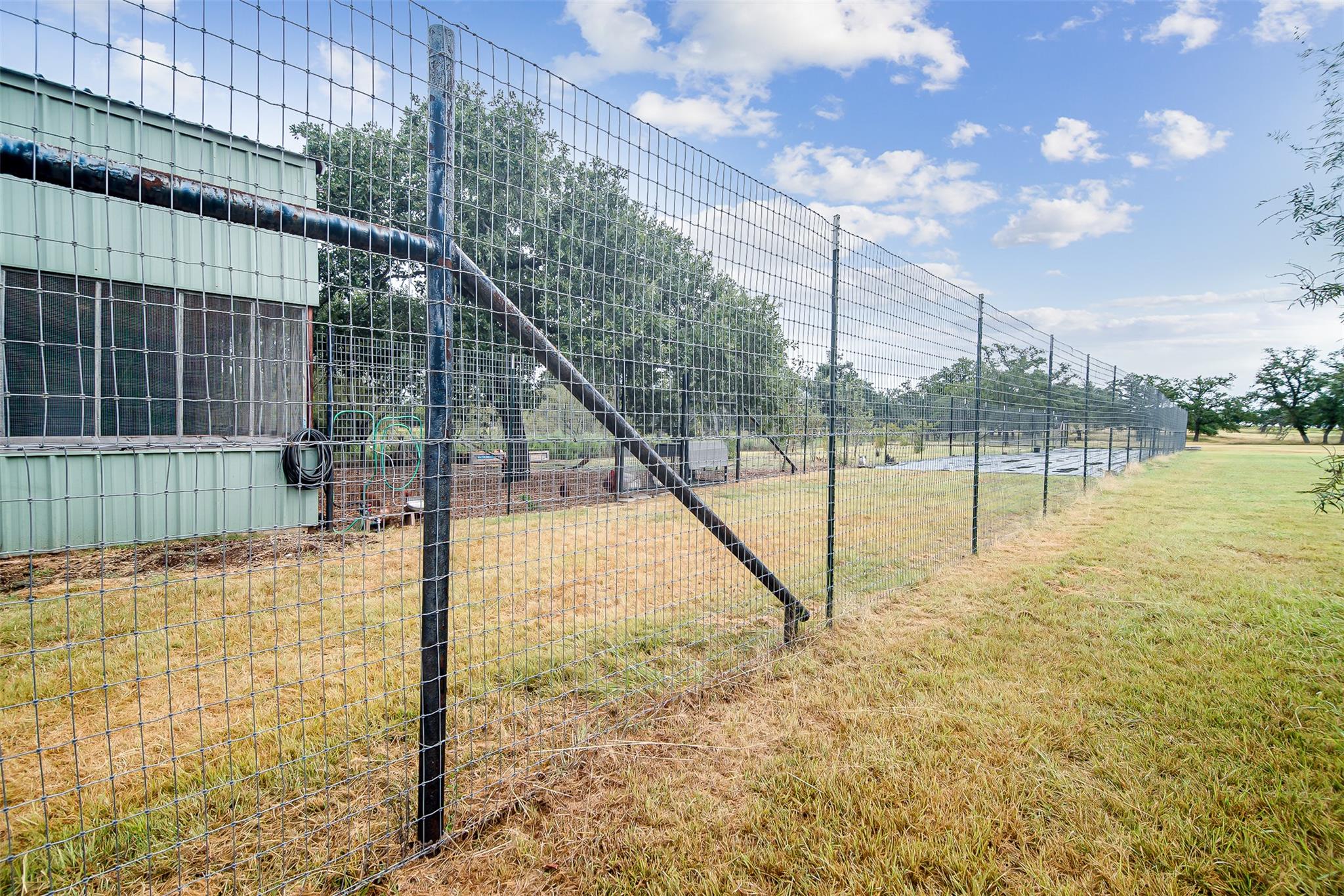 350 Gold Schaefer Rd, Fredericksburg, TX 78624