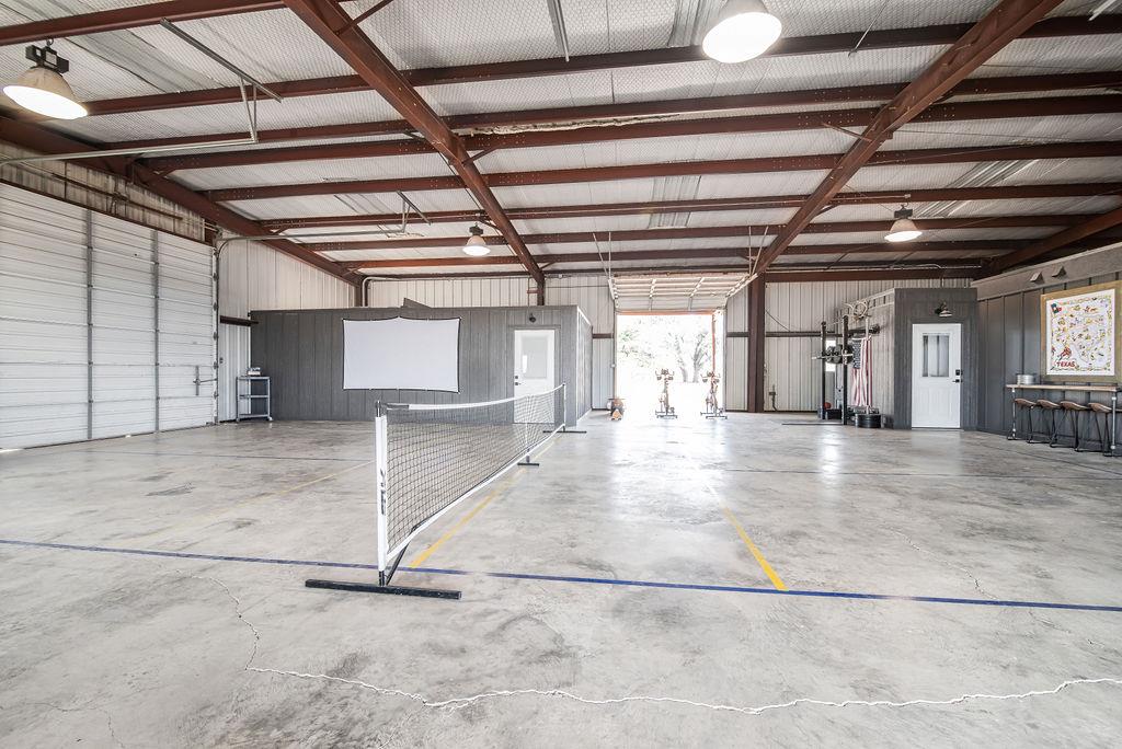 350 Gold Schaefer Rd, Fredericksburg, TX 78624