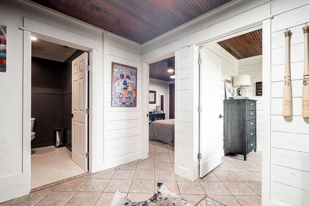 350 Gold Schaefer Rd, Fredericksburg, TX 78624